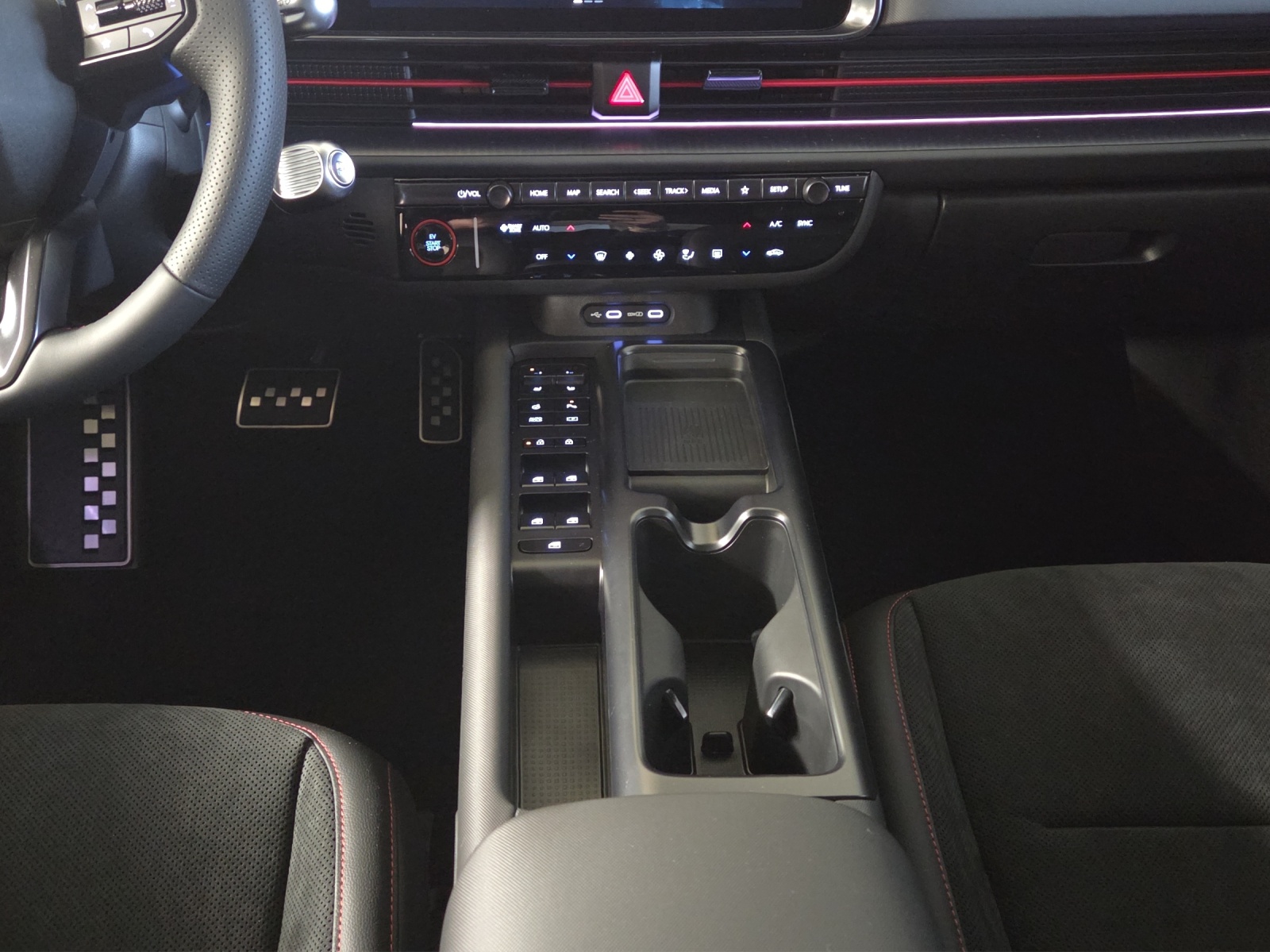 HYUNDAI Ioniq 6 84kWh N Line 4WD-image-17