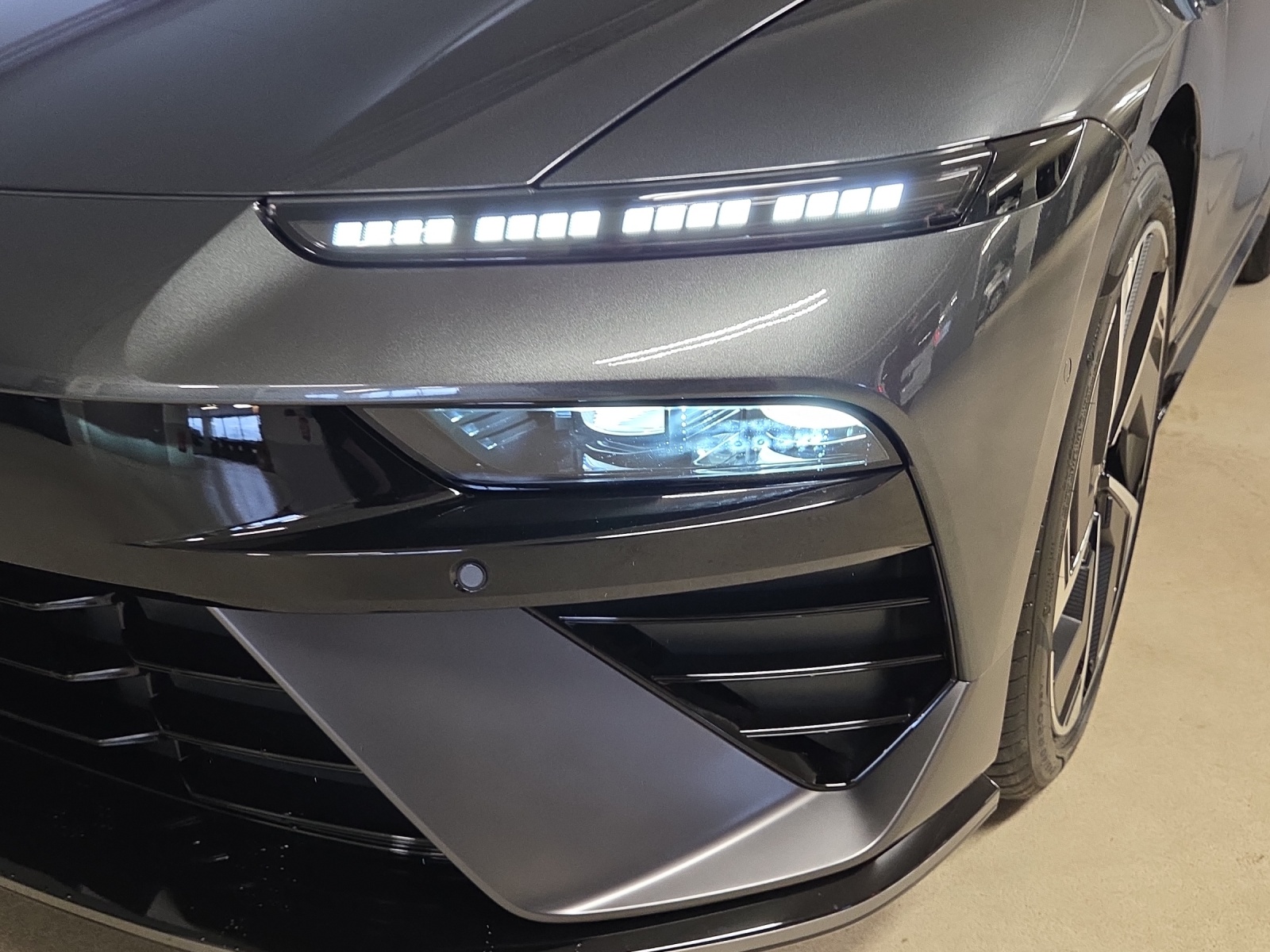 HYUNDAI Ioniq 6 84kWh N Line 4WD-image-23