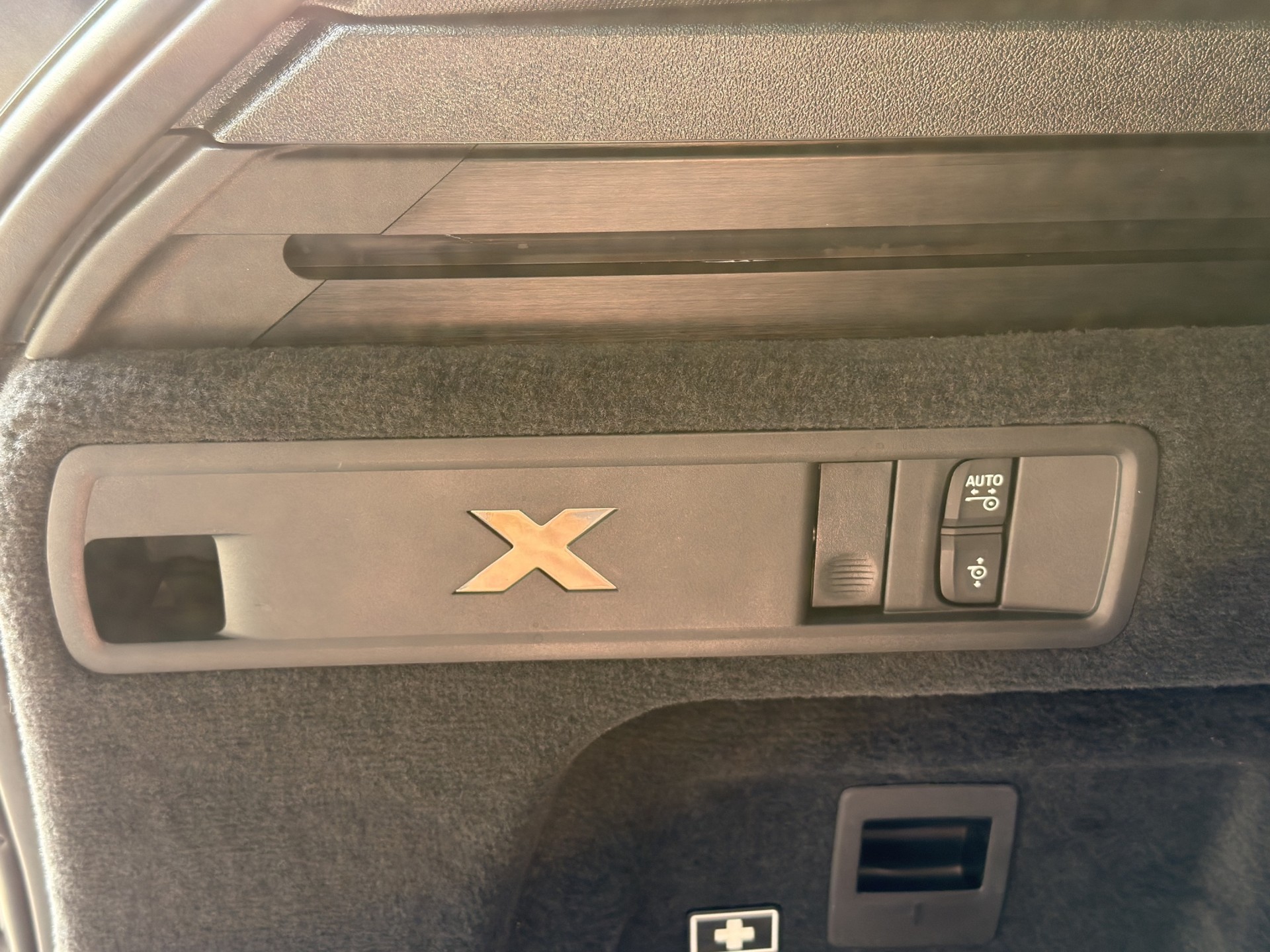 BMW X5 xDrive 48V 40d M Sport Pro Steptronic-image-23