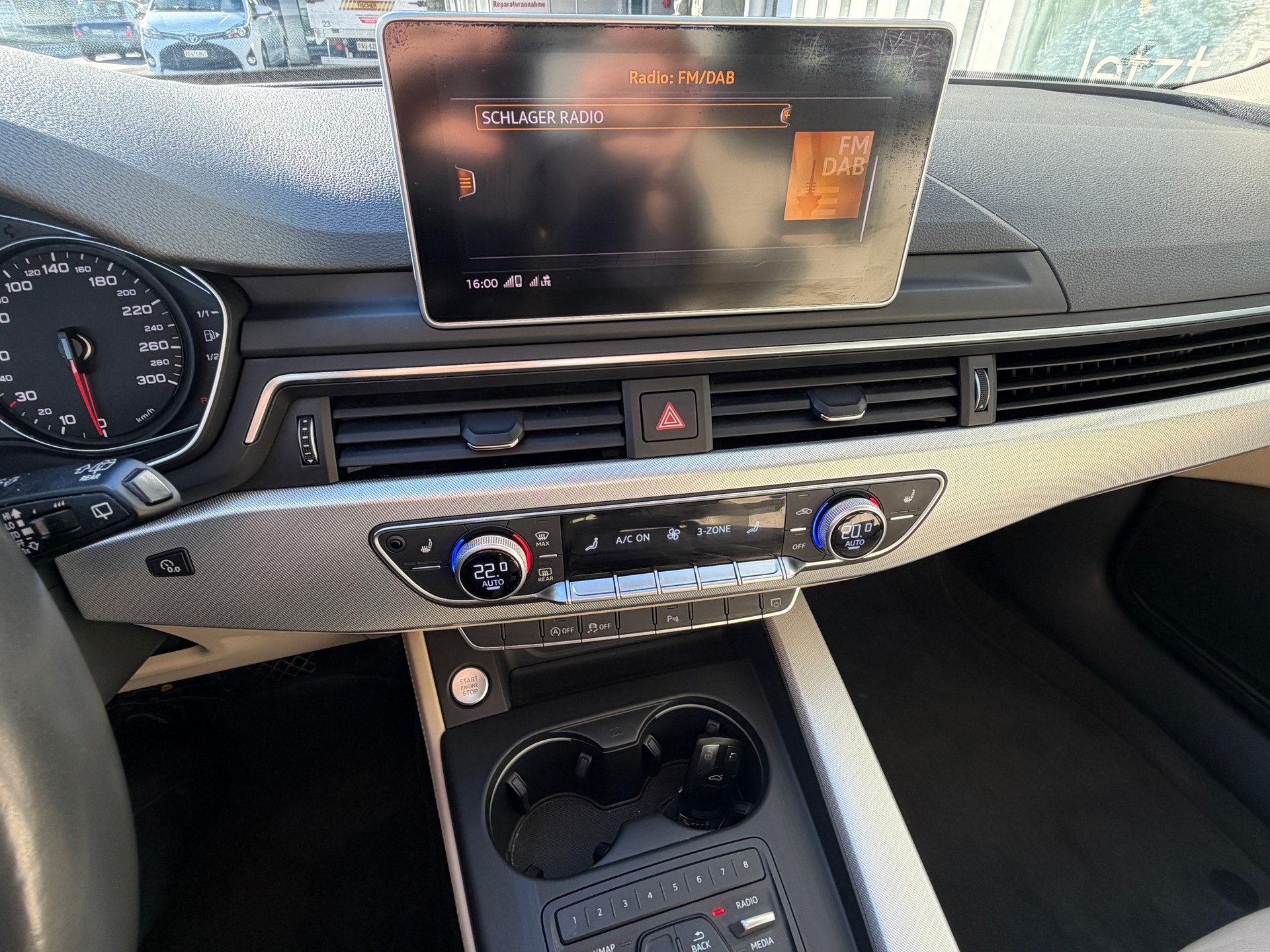 AUDI A4 Limousine 2.0 TDI S-tronic-image-14