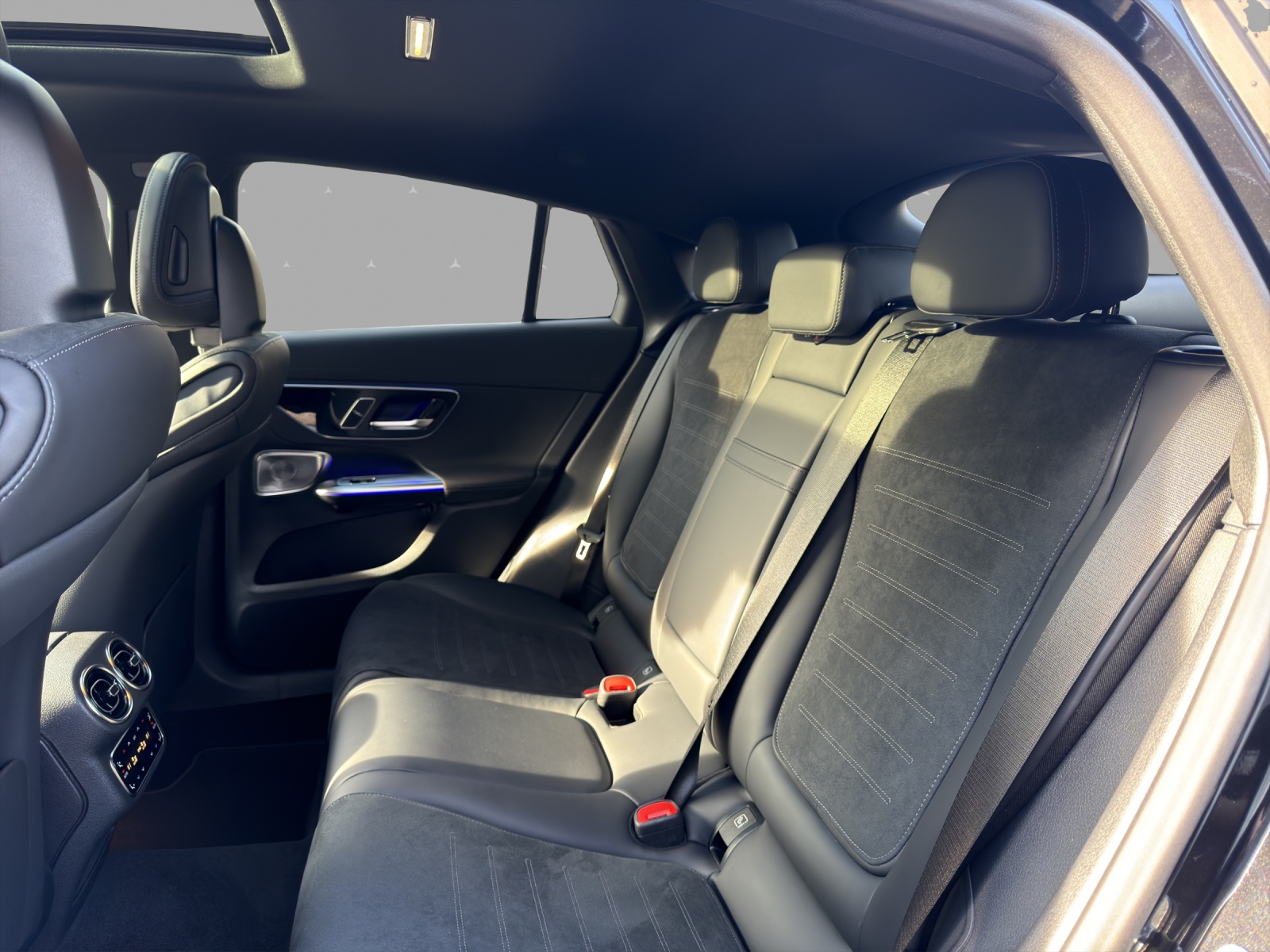 MERCEDES-BENZ GLC Coupé 300 de 4Matic EQ Star 9G-Tronic-image-13