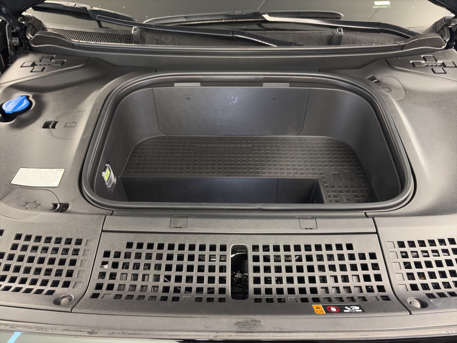 HYUNDAI Ioniq 9 110kWh Vertex 4WD-image-18