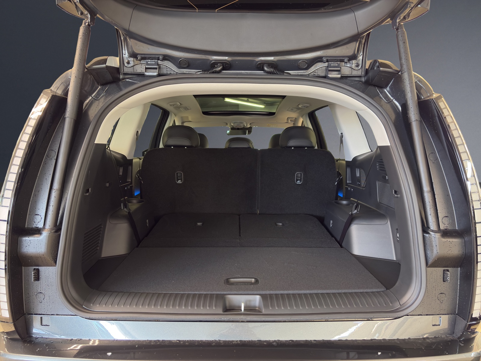 HYUNDAI Ioniq 9 110kWh Vertex 4WD-image-16