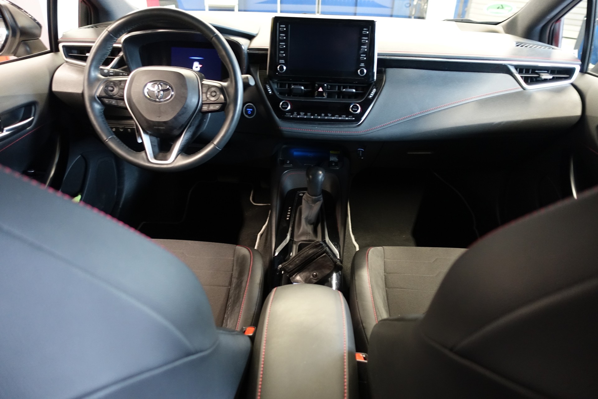 TOYOTA Corolla 1.8 HSD Trend e-CVT-image-12
