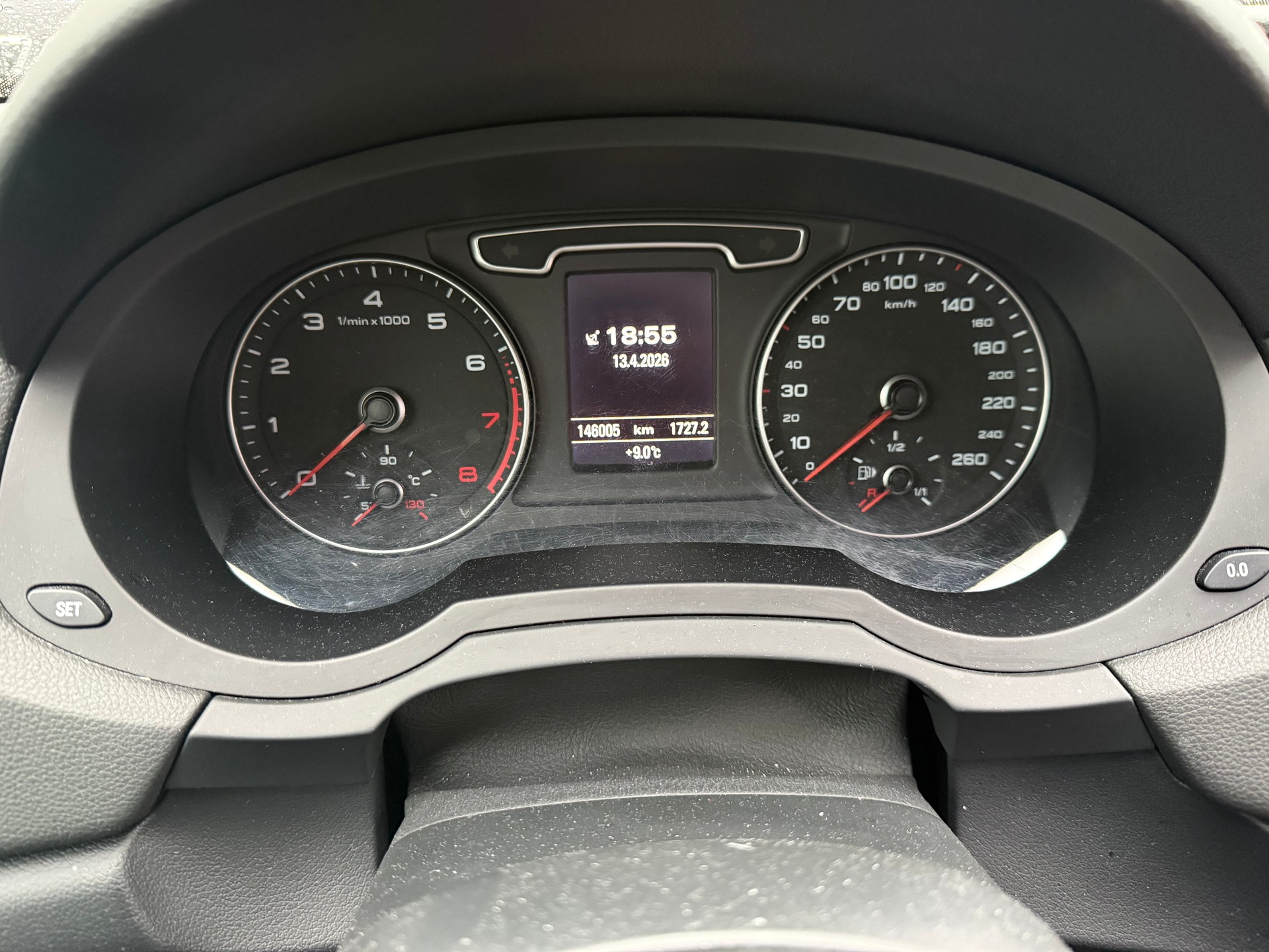 AUDI Q3 2.0 TFSI quattro S-tronic-image-12