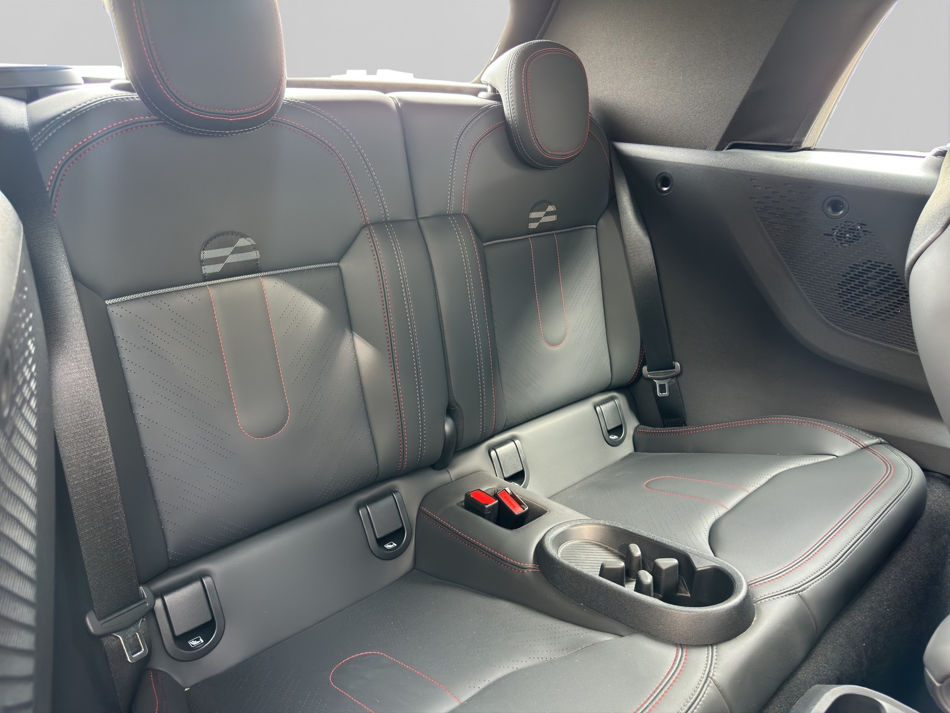 MINI JCW Cabrio-image-19
