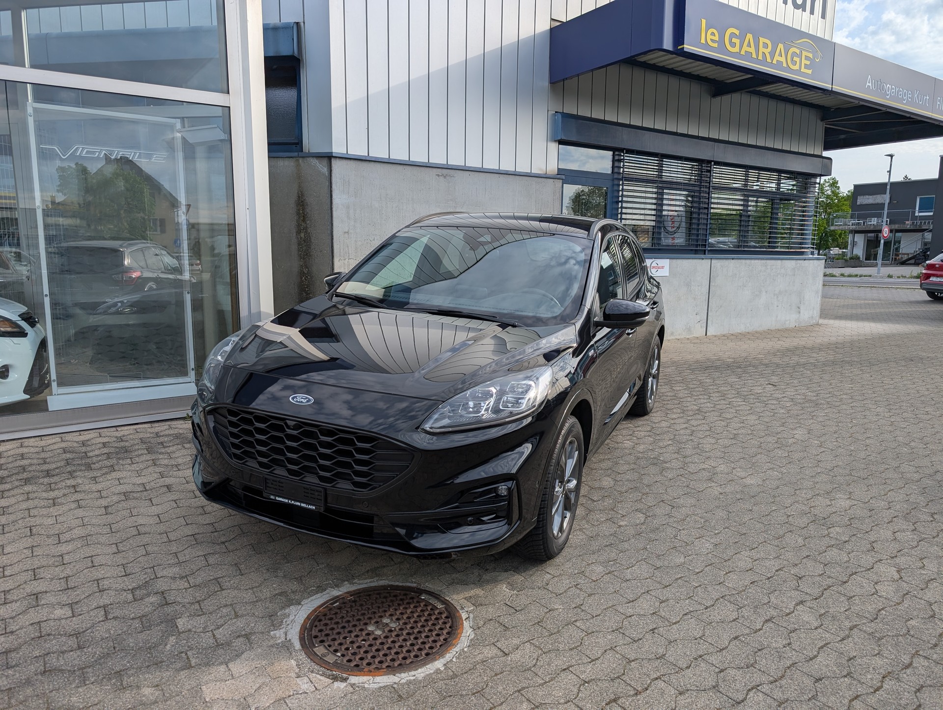 FORD Kuga 2.5 FHEV ST-Line 4WD