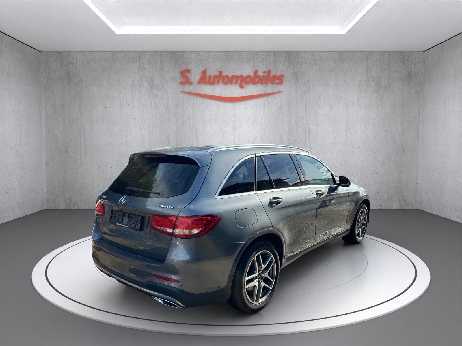 MERCEDES-BENZ GLC 250 d AMG Line 4Matic 9G-Tronic-image-3