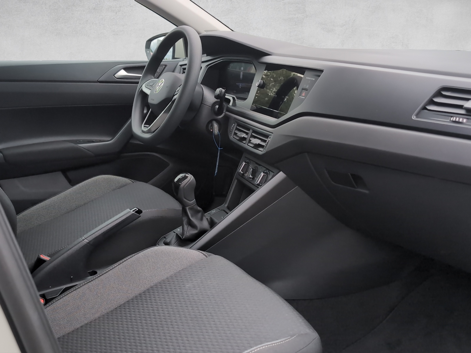 VW Polo 1.0 TSI Basis-image-12