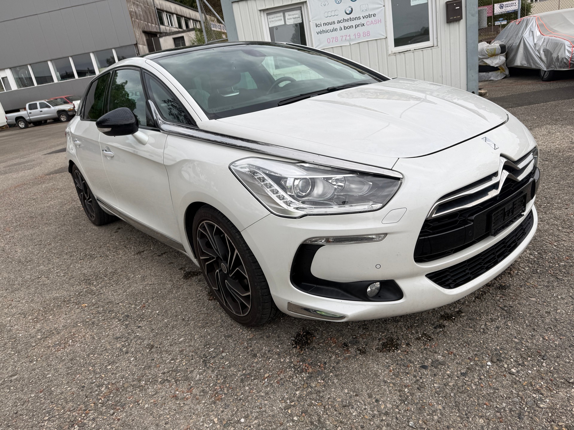 DS AUTOMOBILES DS5 1.6 Turbo SO Chic-image-6