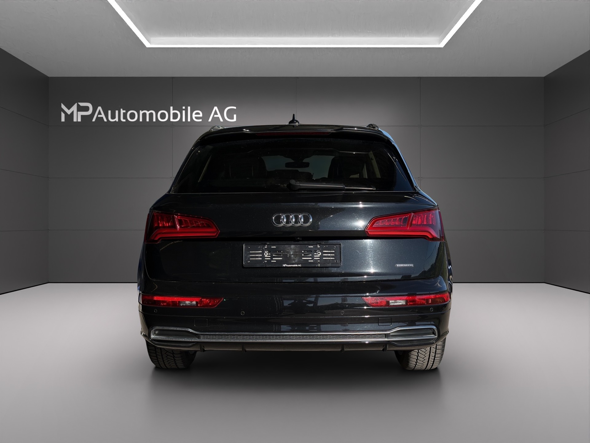 AUDI Q5 45 TFSI sport quattro S-tronic S Line-image-4