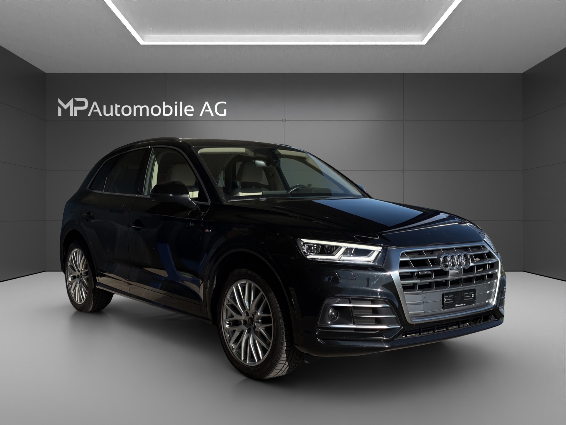 AUDI Q5 45 TFSI sport quattro S-tronic S Line-image-2