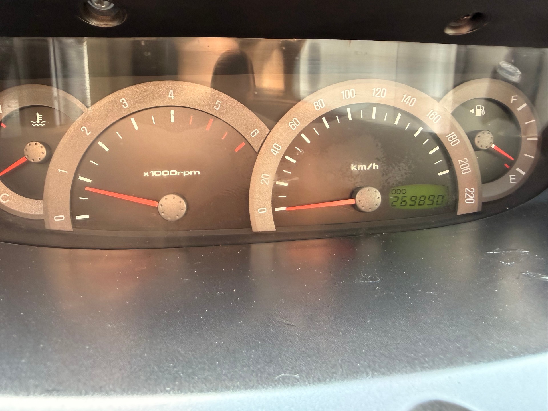 KGM-SsangYong Rodius SV 270 Xdi 4WD Automatic-image-28