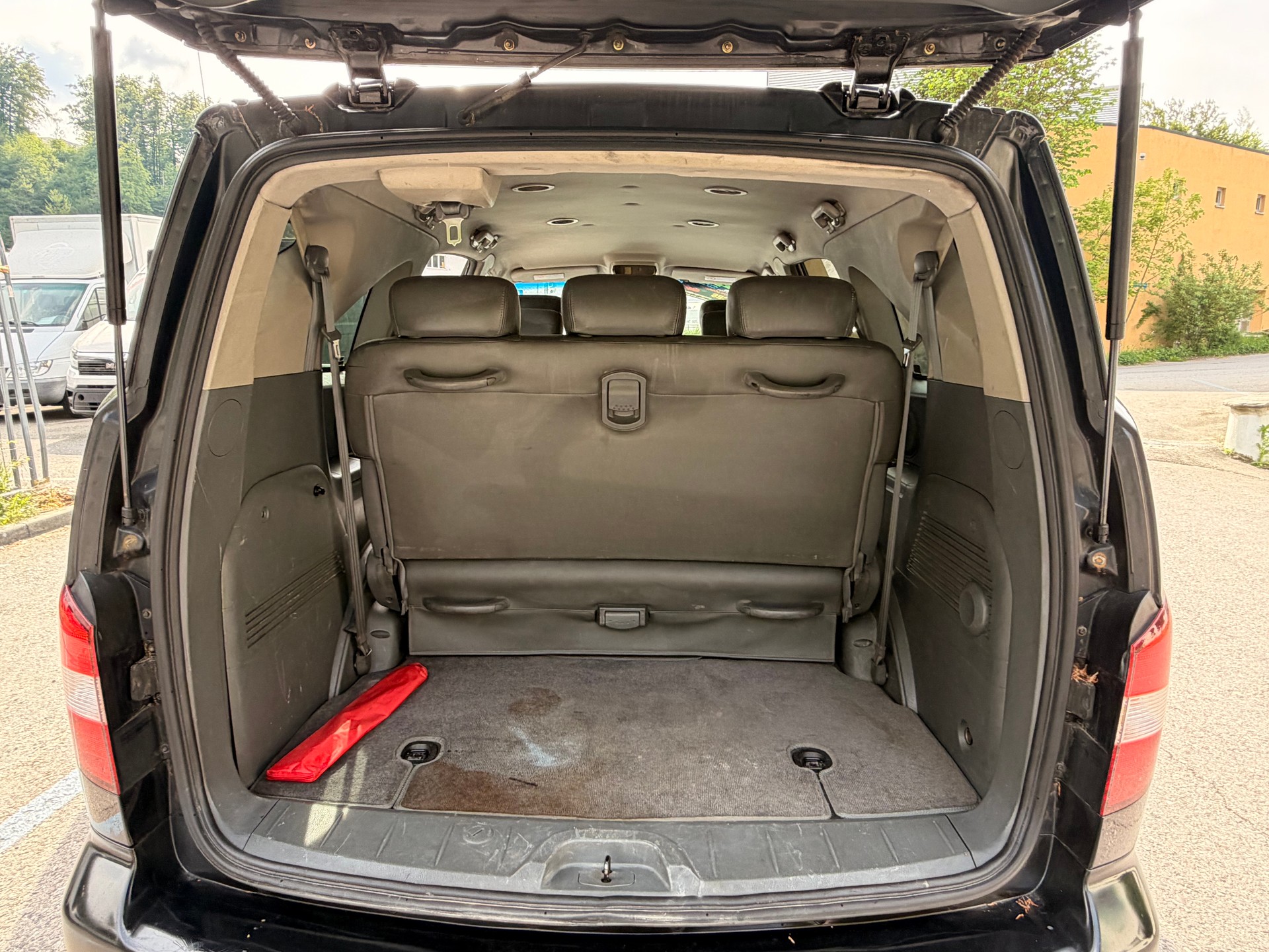 KGM-SsangYong Rodius SV 270 Xdi 4WD Automatic-image-11