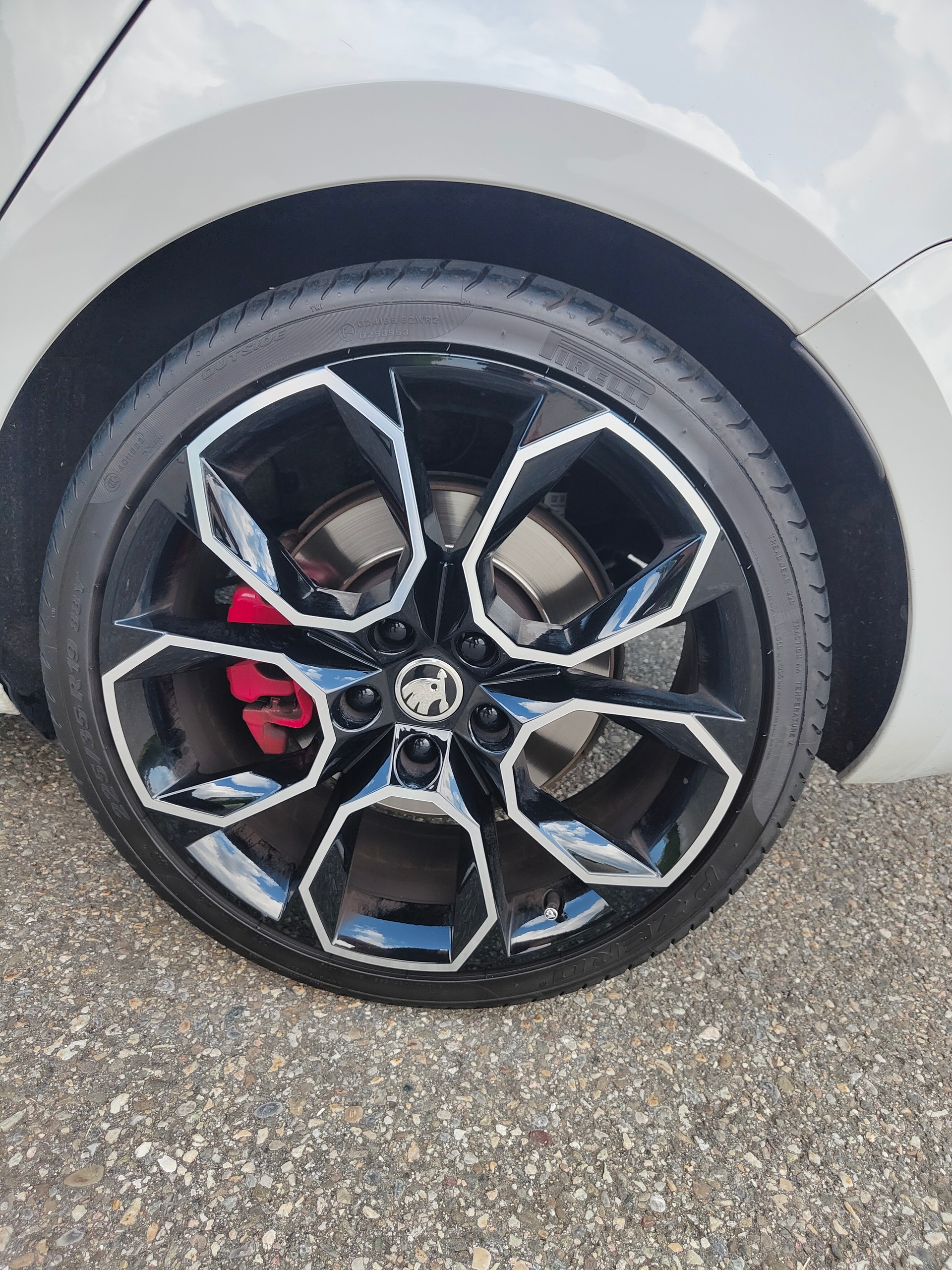 SKODA 2.0 TSI 290 RS Final Ed. DSG-image-4