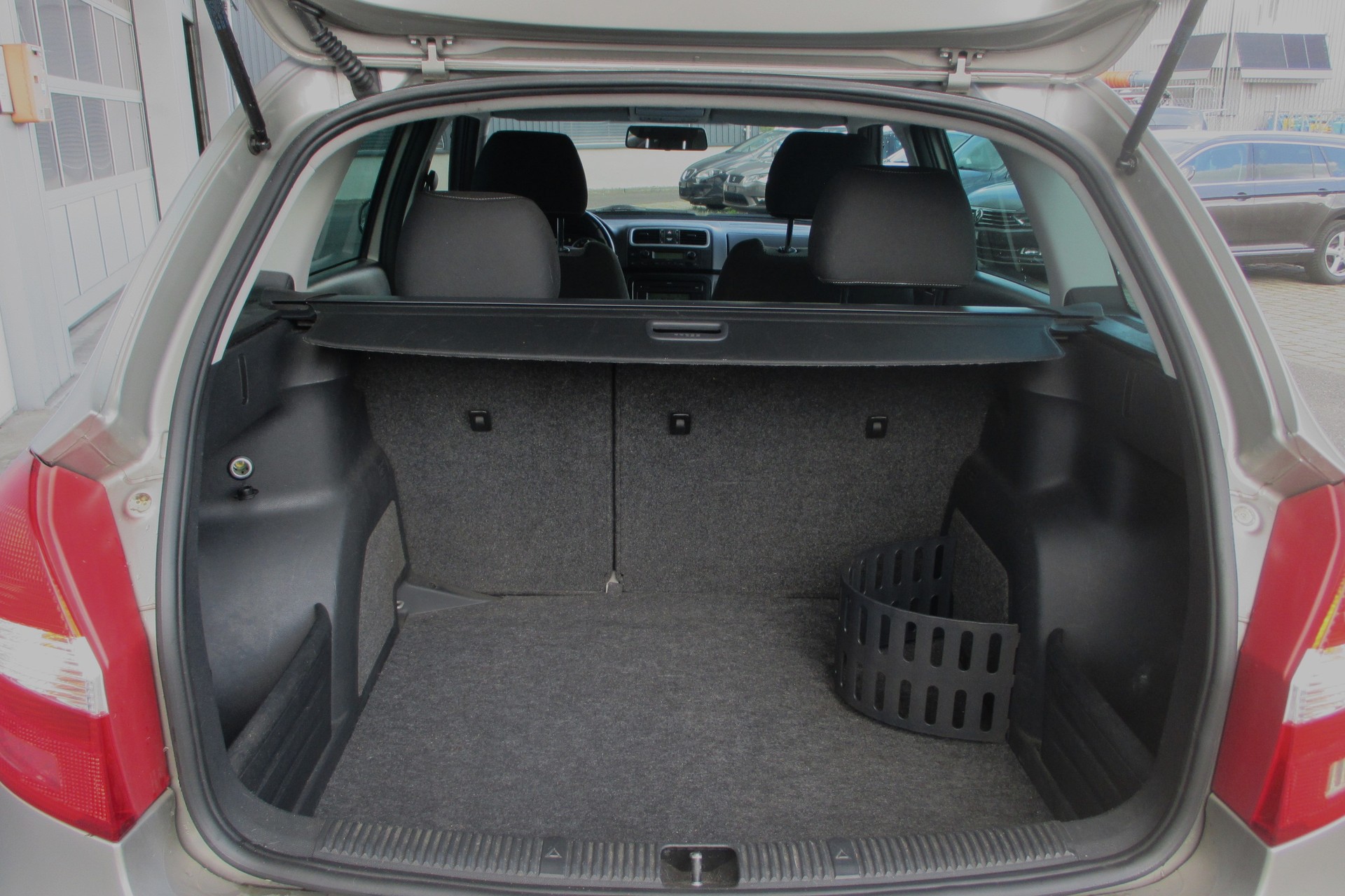 SKODA Fabia 1.6 Smile-image-3