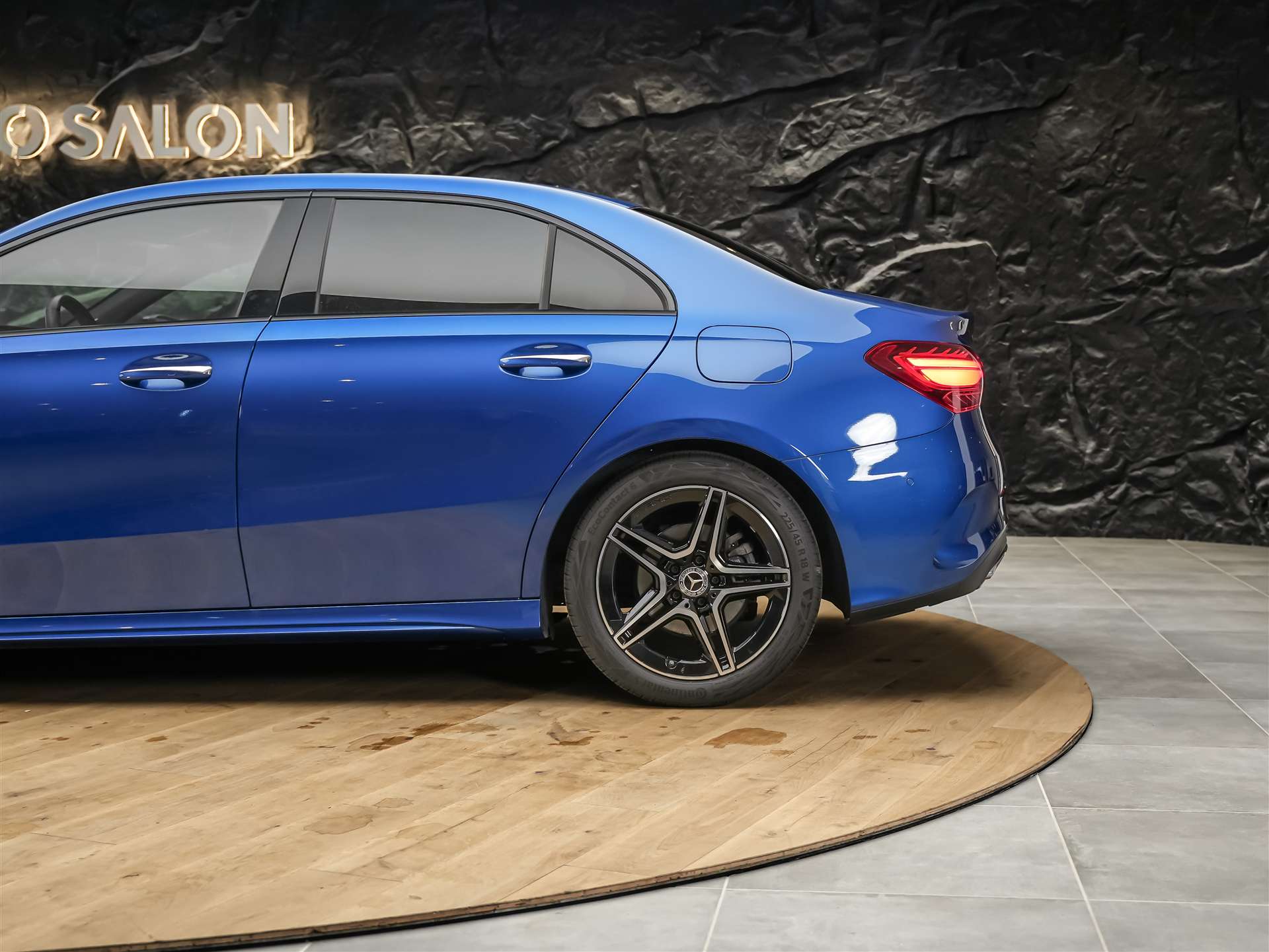 MERCEDES-BENZ A 200 AMG Line 7G-DCT *Rückfahrkamera*Lenkradheizung*AMG Line Advanced Plus*-image-15
