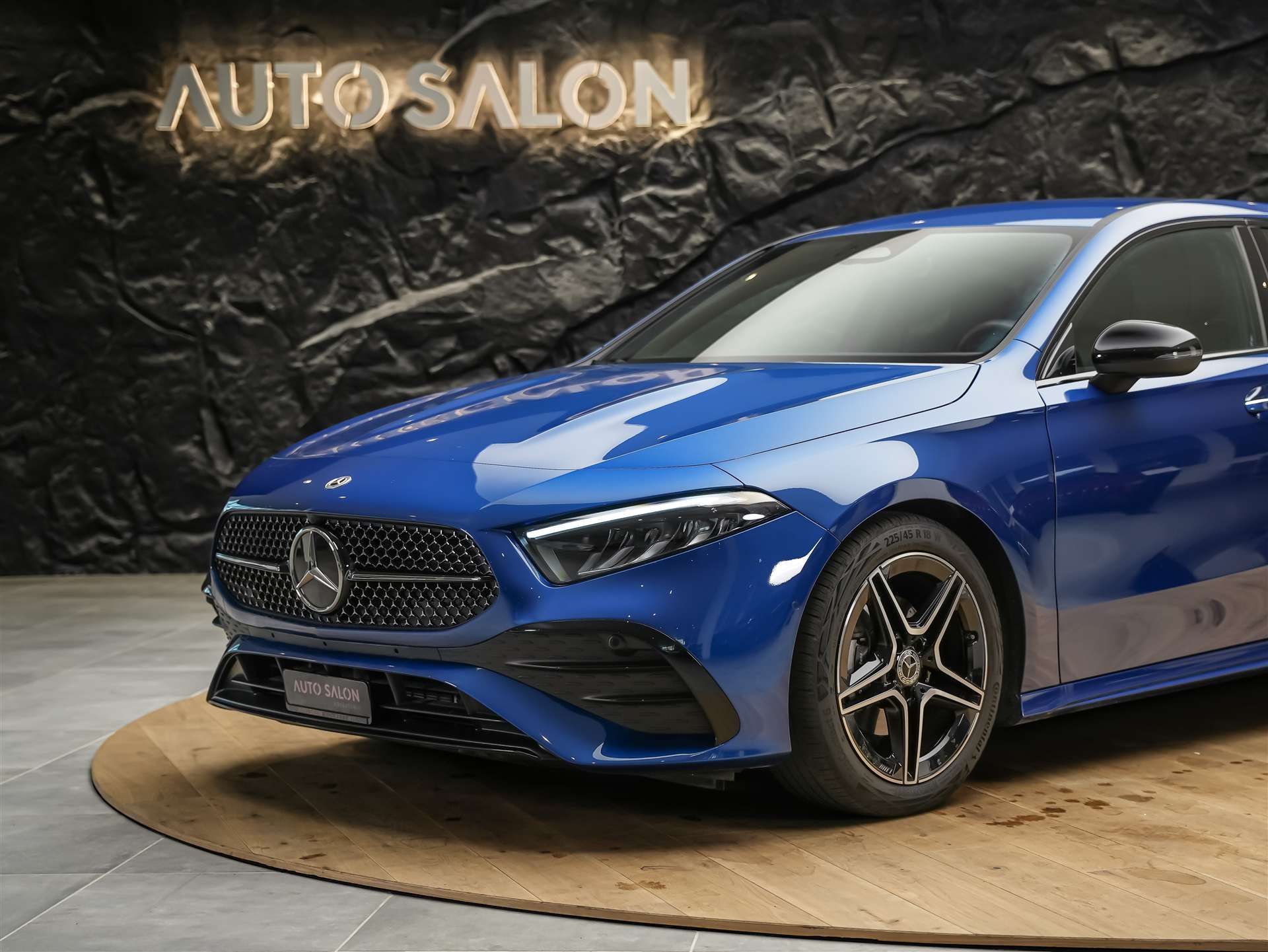 MERCEDES-BENZ A 200 AMG Line 7G-DCT *Rückfahrkamera*Lenkradheizung*AMG Line Advanced Plus*-image-13