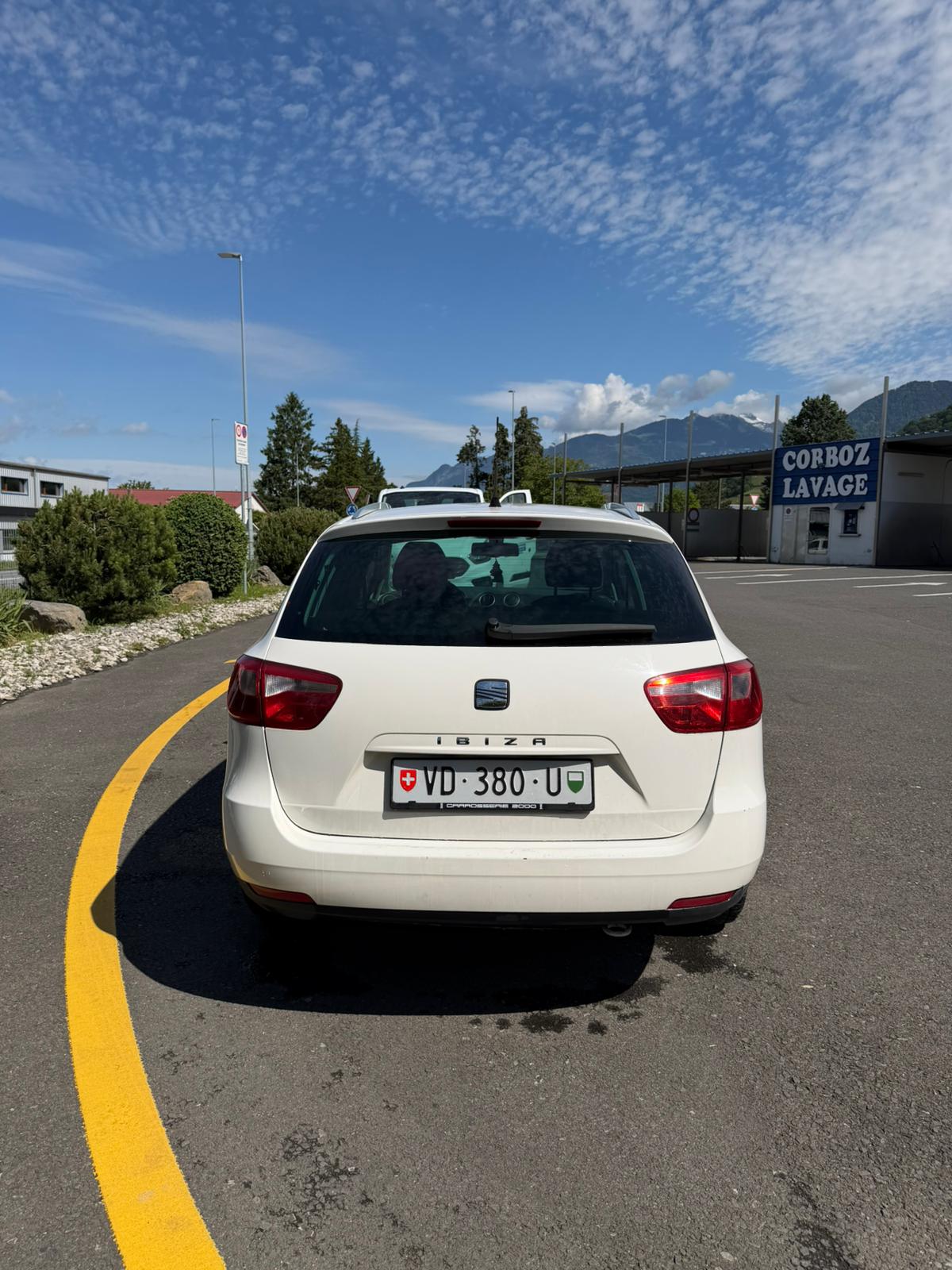 SEAT Ibiza ST 1.2 TSI Sport-image-5