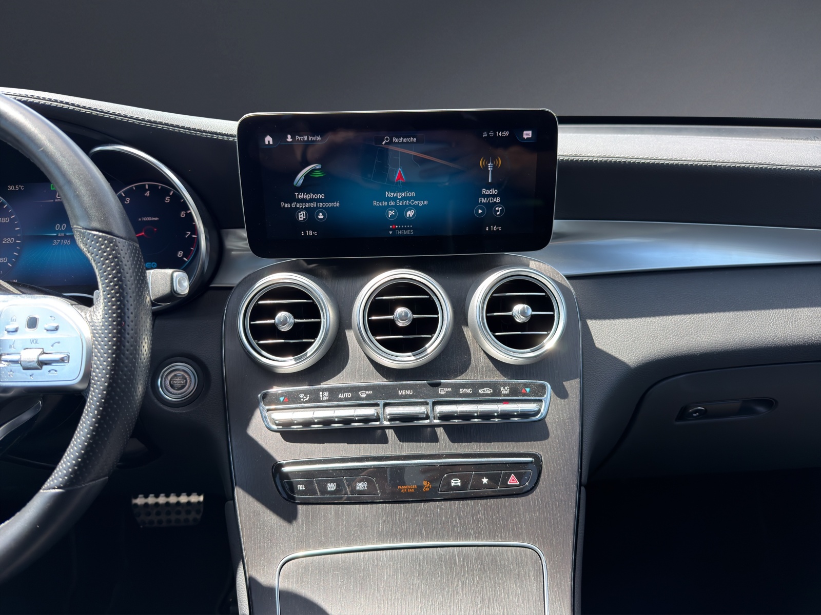 MERCEDES-BENZ GLC 300 AMG Line 4Matic 9G-Tronic-image-8