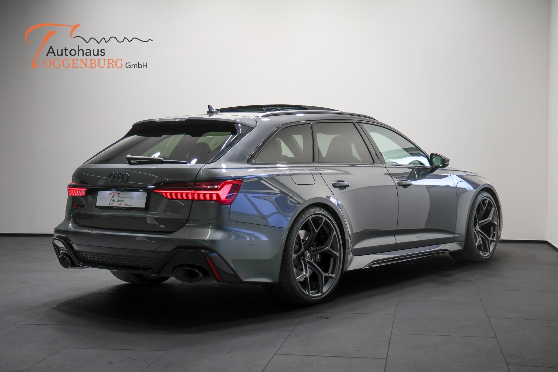 AUDI RS6 Avant 4.0 TFSI V8 Performance quattro-image-13