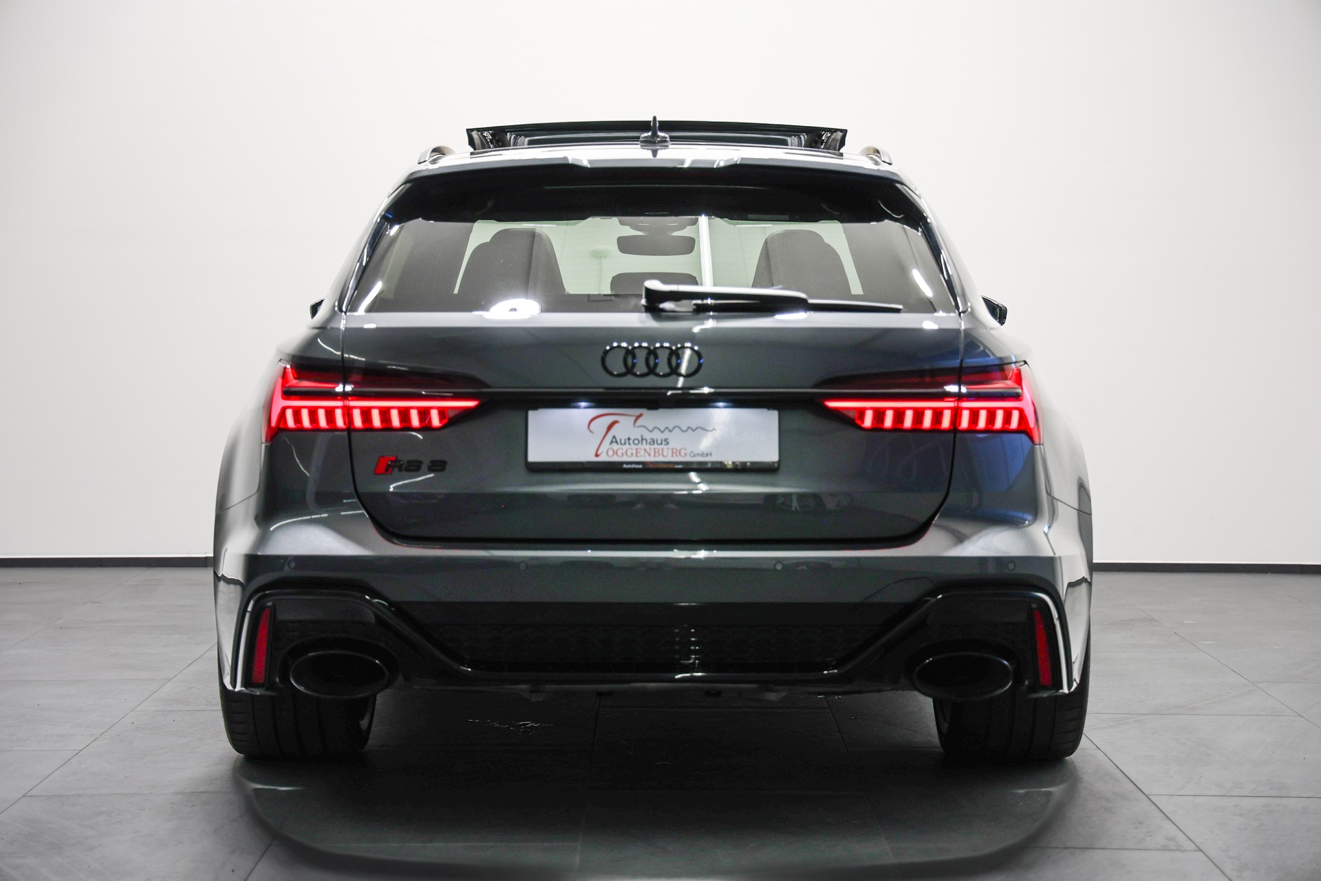 AUDI RS6 Avant 4.0 TFSI V8 Performance quattro-image-11