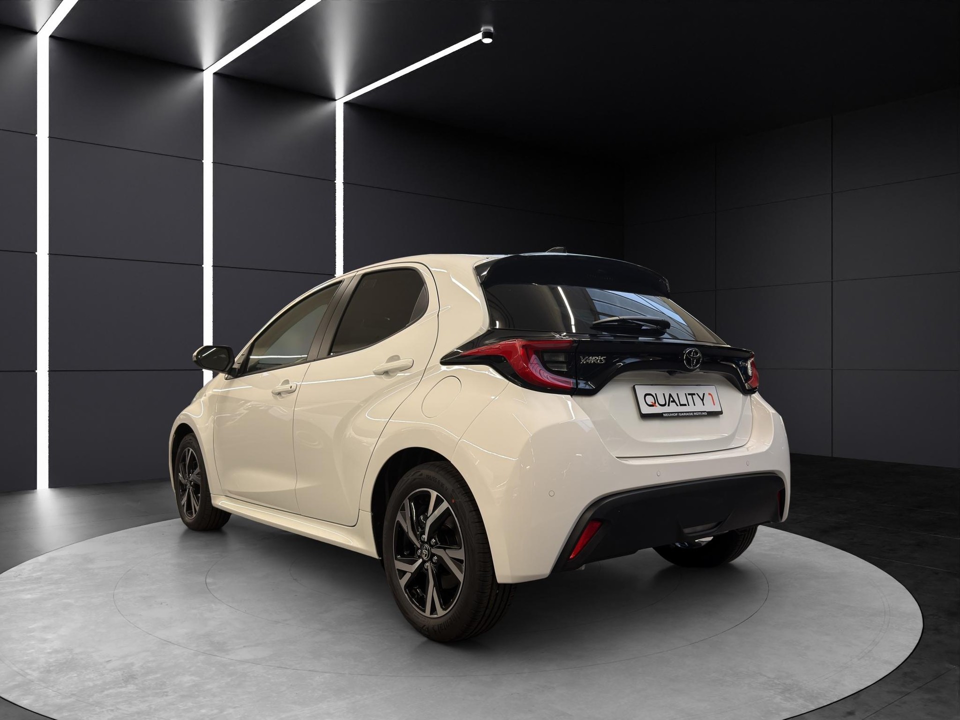 TOYOTA Yaris 1.5 VVT-i HSD Trend-showroom-element-2