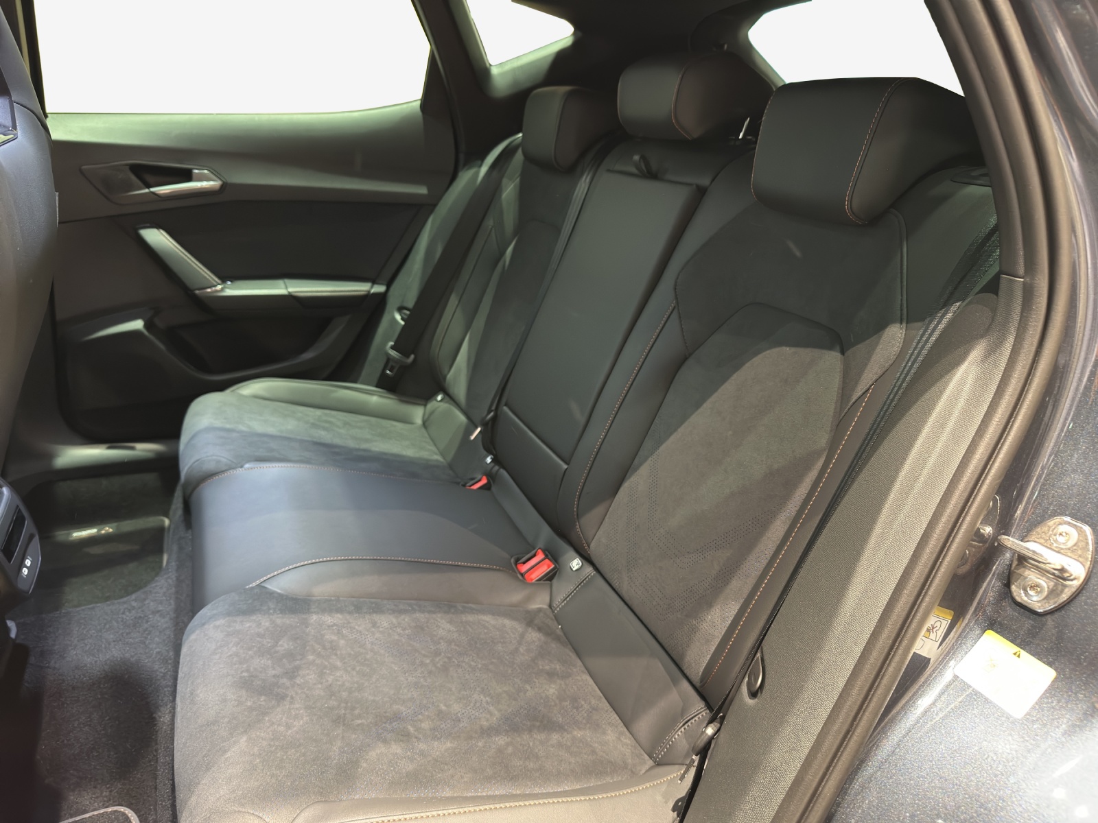 CUPRA Formentor 1.5 e-HYBRID pHEV Prime Edition VZ DSG-image-11