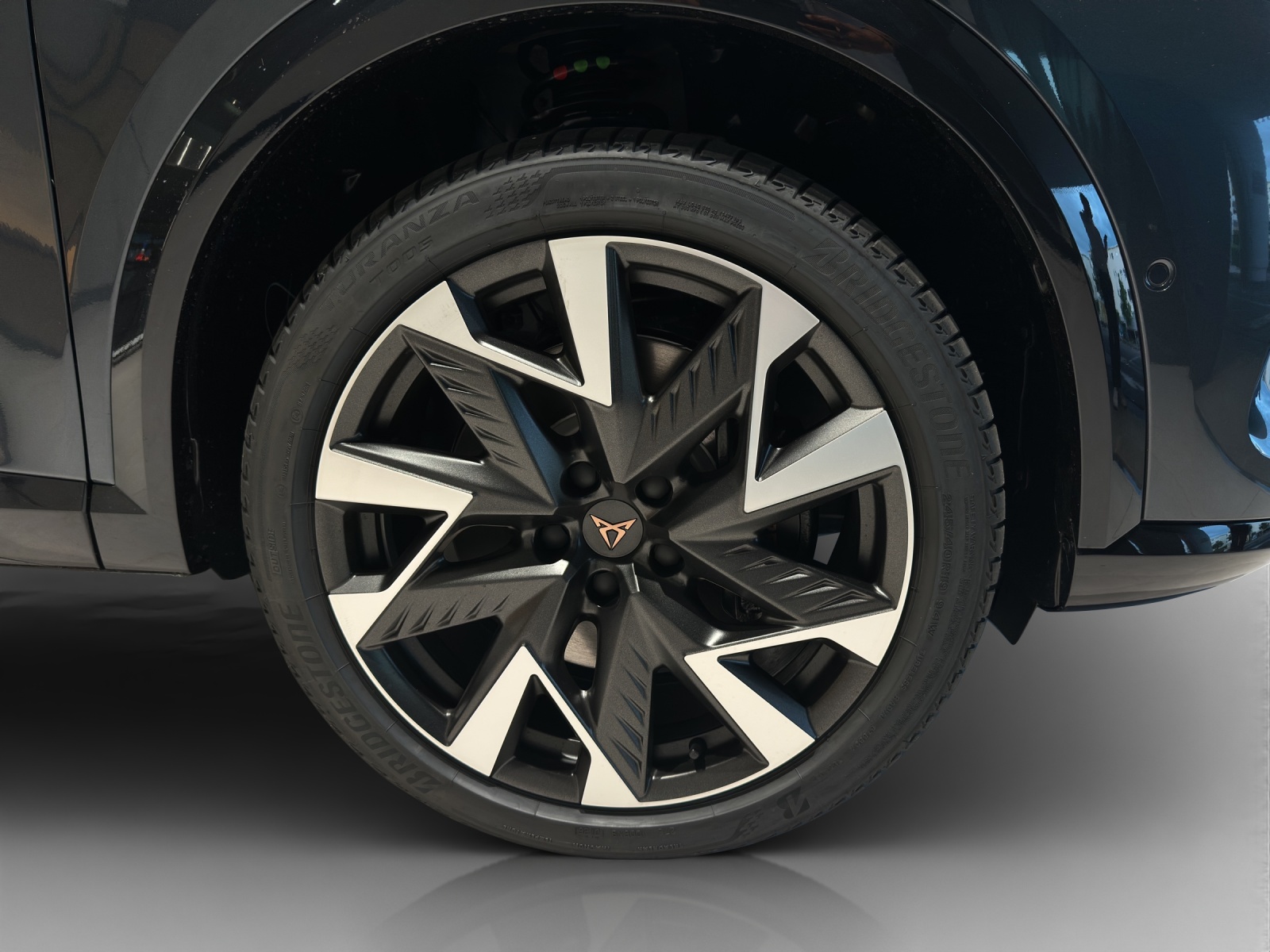 CUPRA Formentor 1.5 e-HYBRID pHEV Prime Edition VZ DSG-image-13