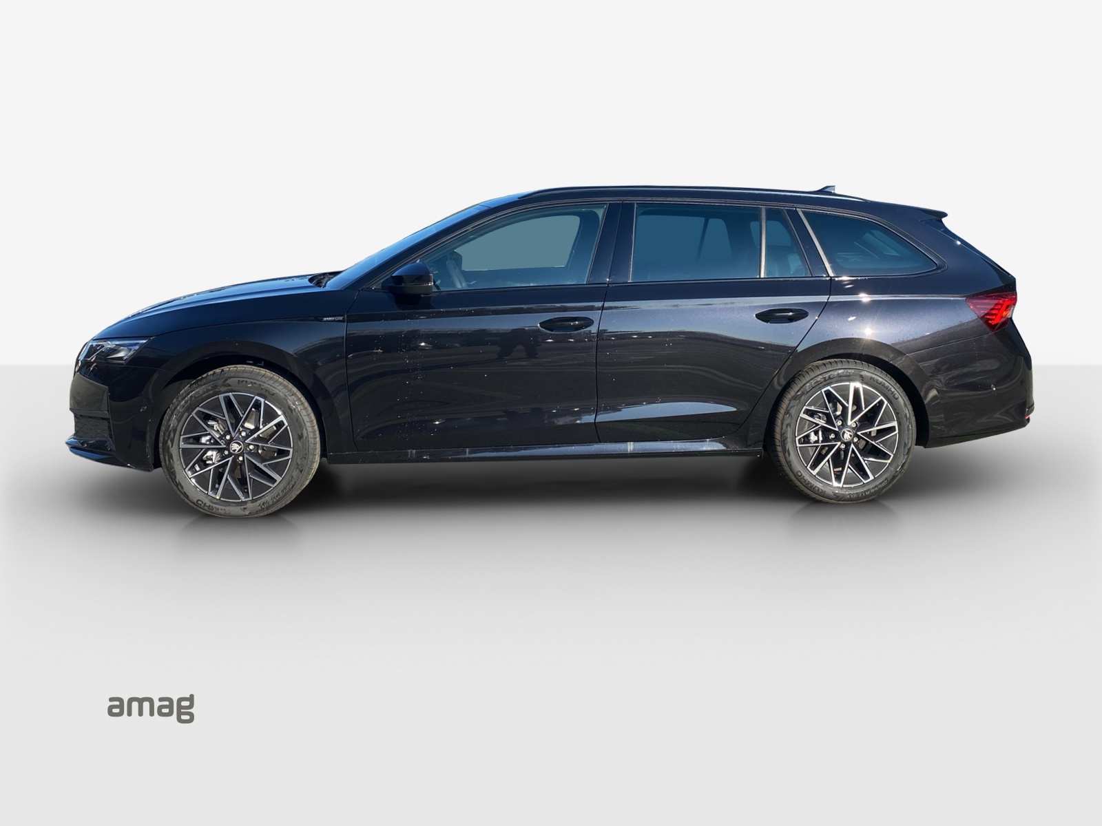 SKODA Octavia Combi 2.0 TSI DSG Dynamic 4x4-image-1