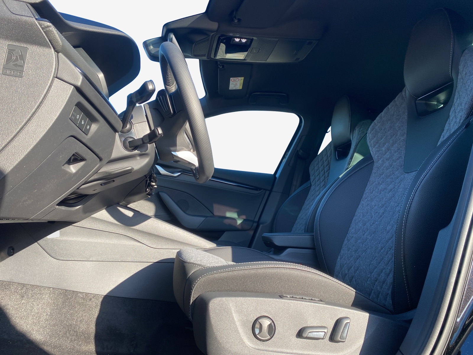 SKODA Octavia Combi 2.0 TSI DSG Dynamic 4x4-image-7