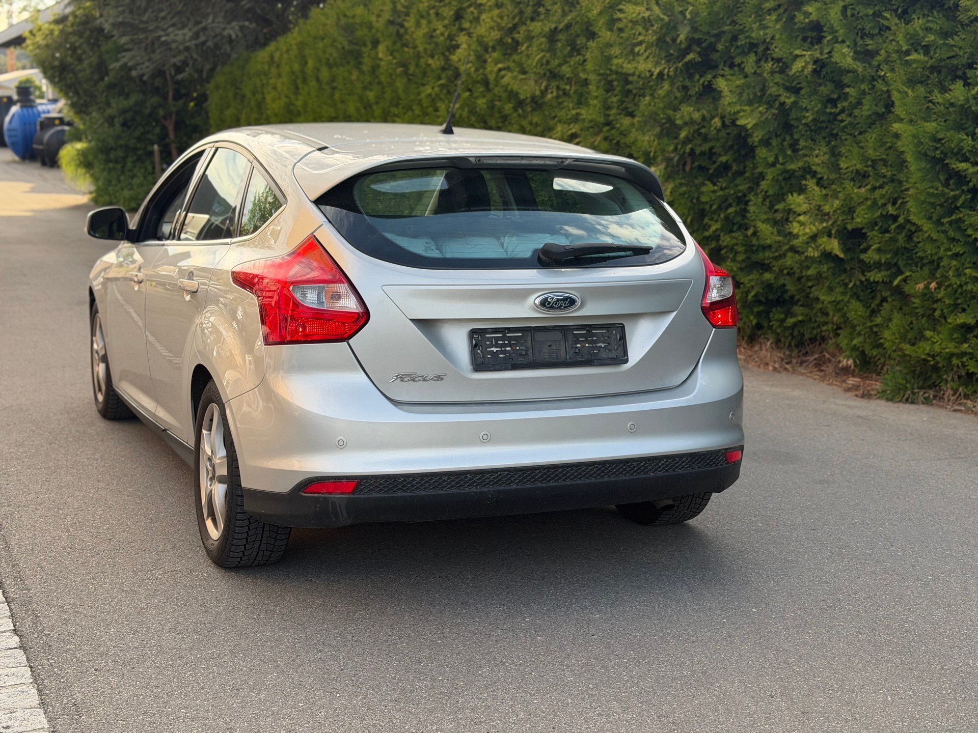 FORD Focus 1.6i VCT Trend PowerShift-showroom-element-3