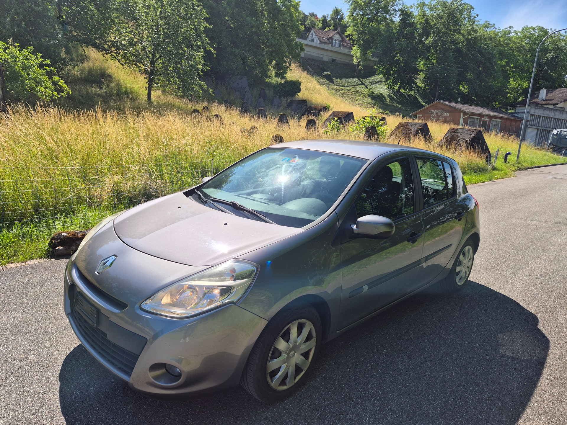 RENAULT Clio 1.2 16V Expression-image-0