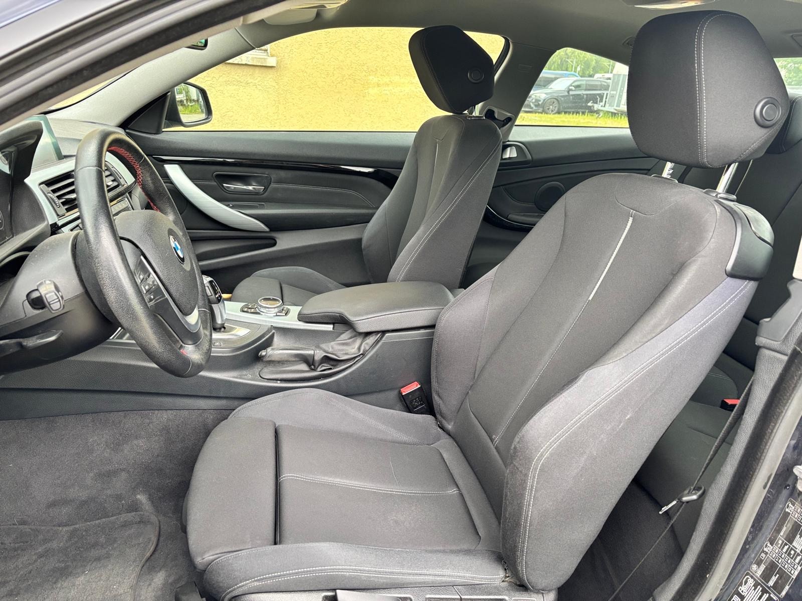 BMW 420d Coupé xDrive Luxury Line Steptronic-image-12