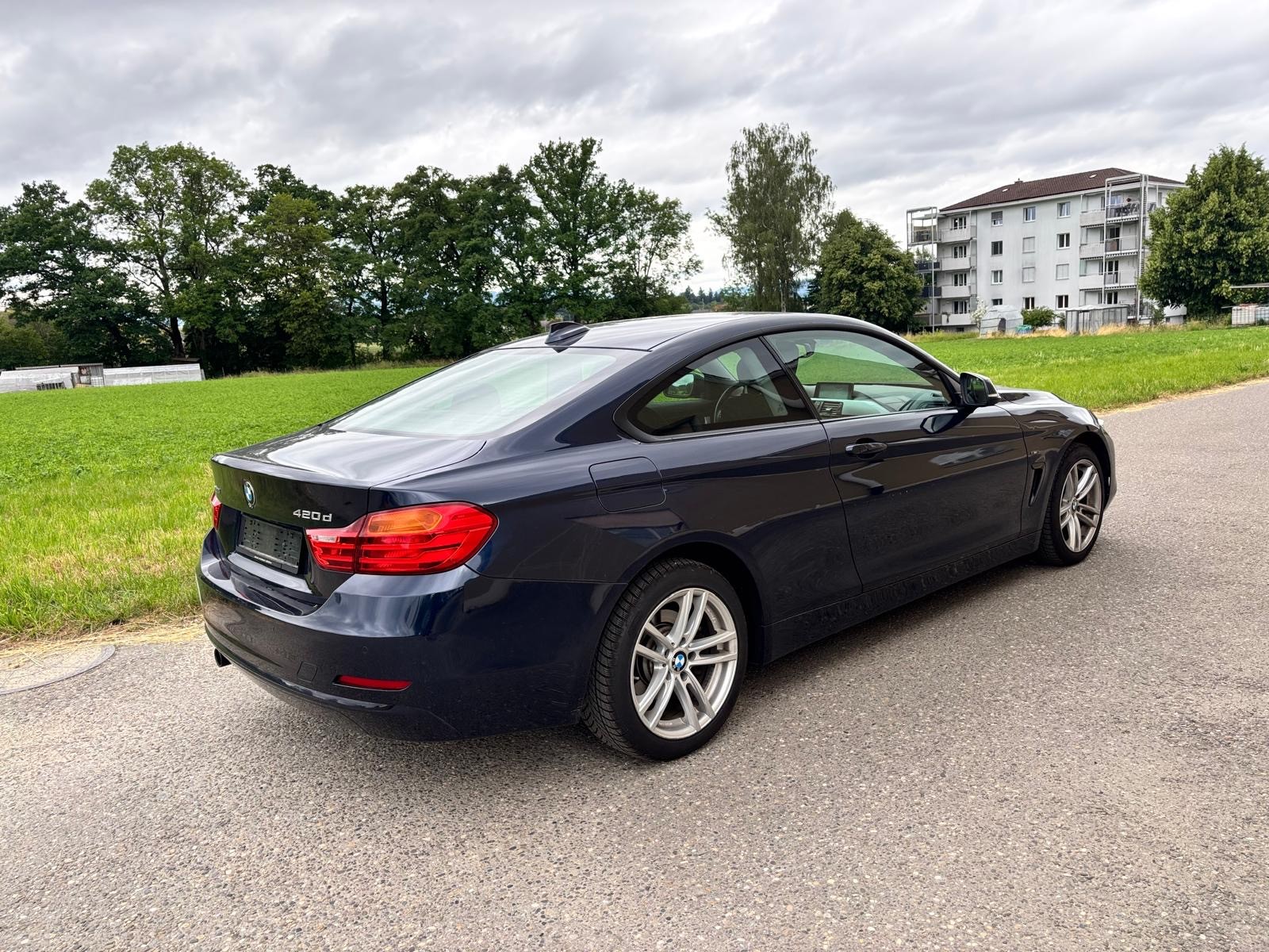 BMW 420d Coupé xDrive Luxury Line Steptronic-image-9