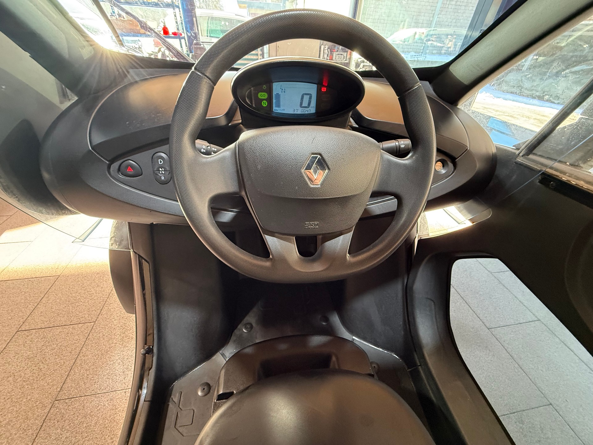 RENAULT TWIZY-image-7