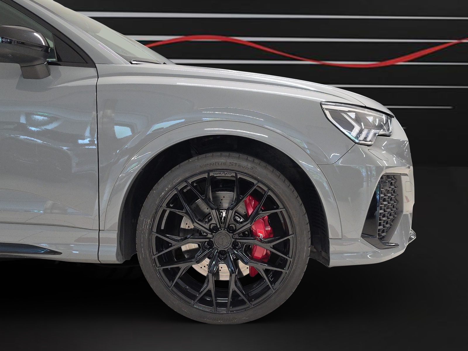 AUDI RS Q3 Sportback quattro S tronic-image-7