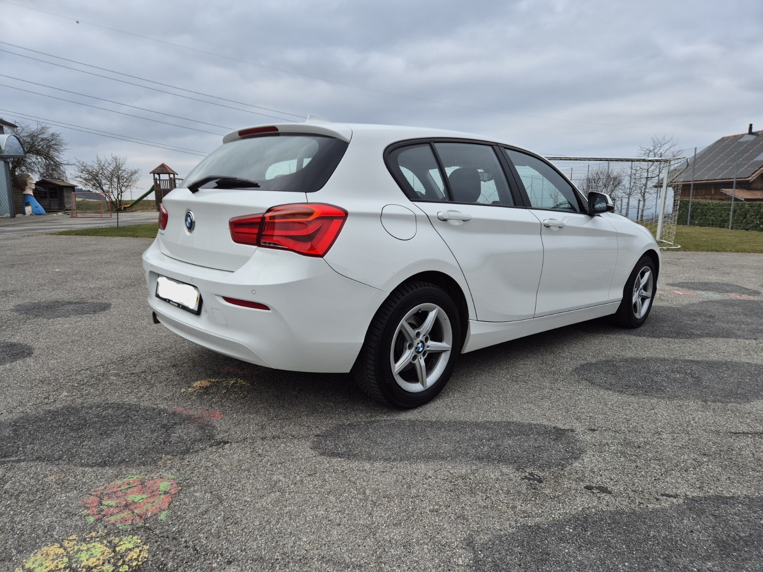 BMW 116d-image-1