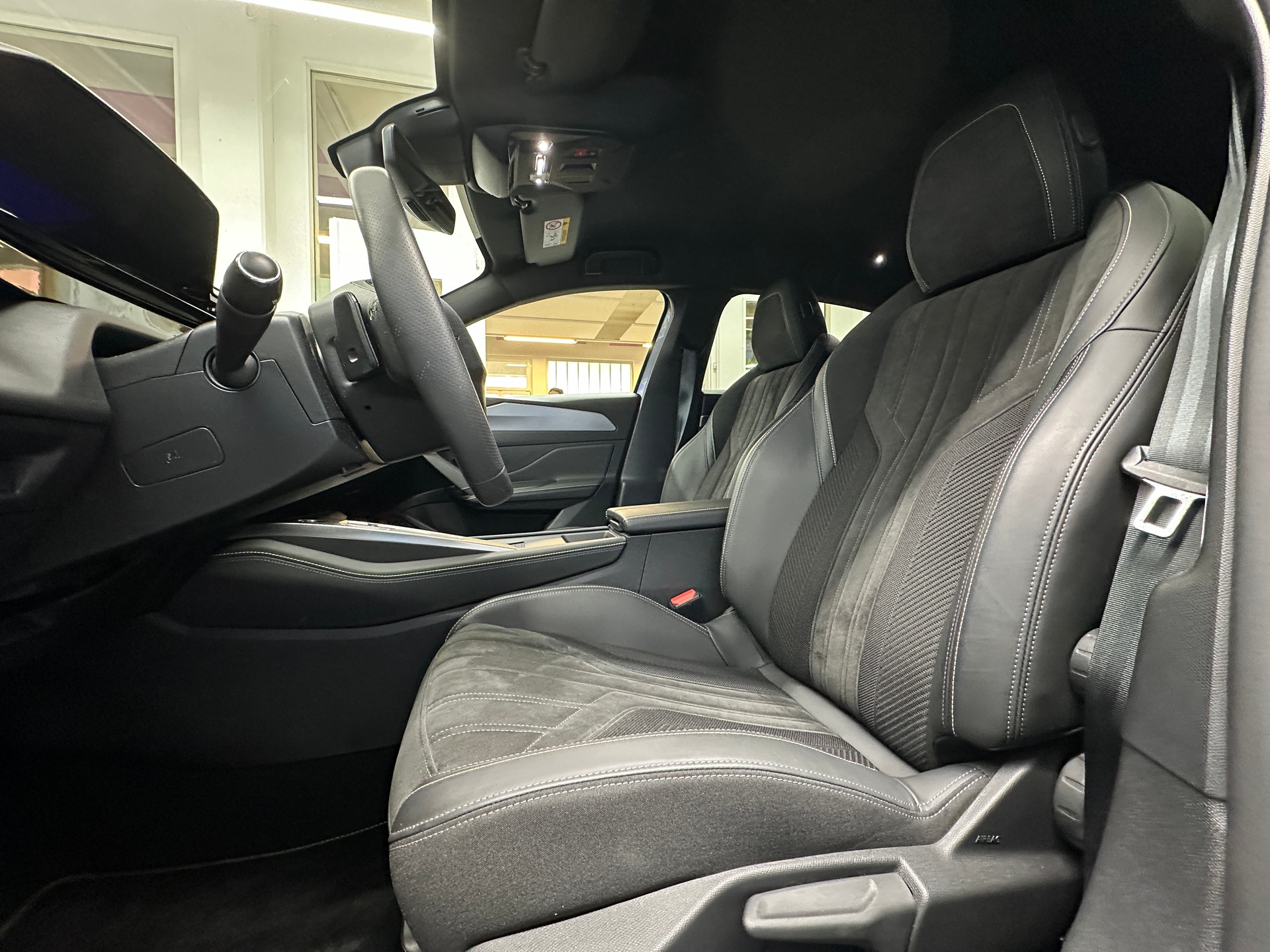 PEUGEOT 308 1.6 PHEV 180 GT-image-7