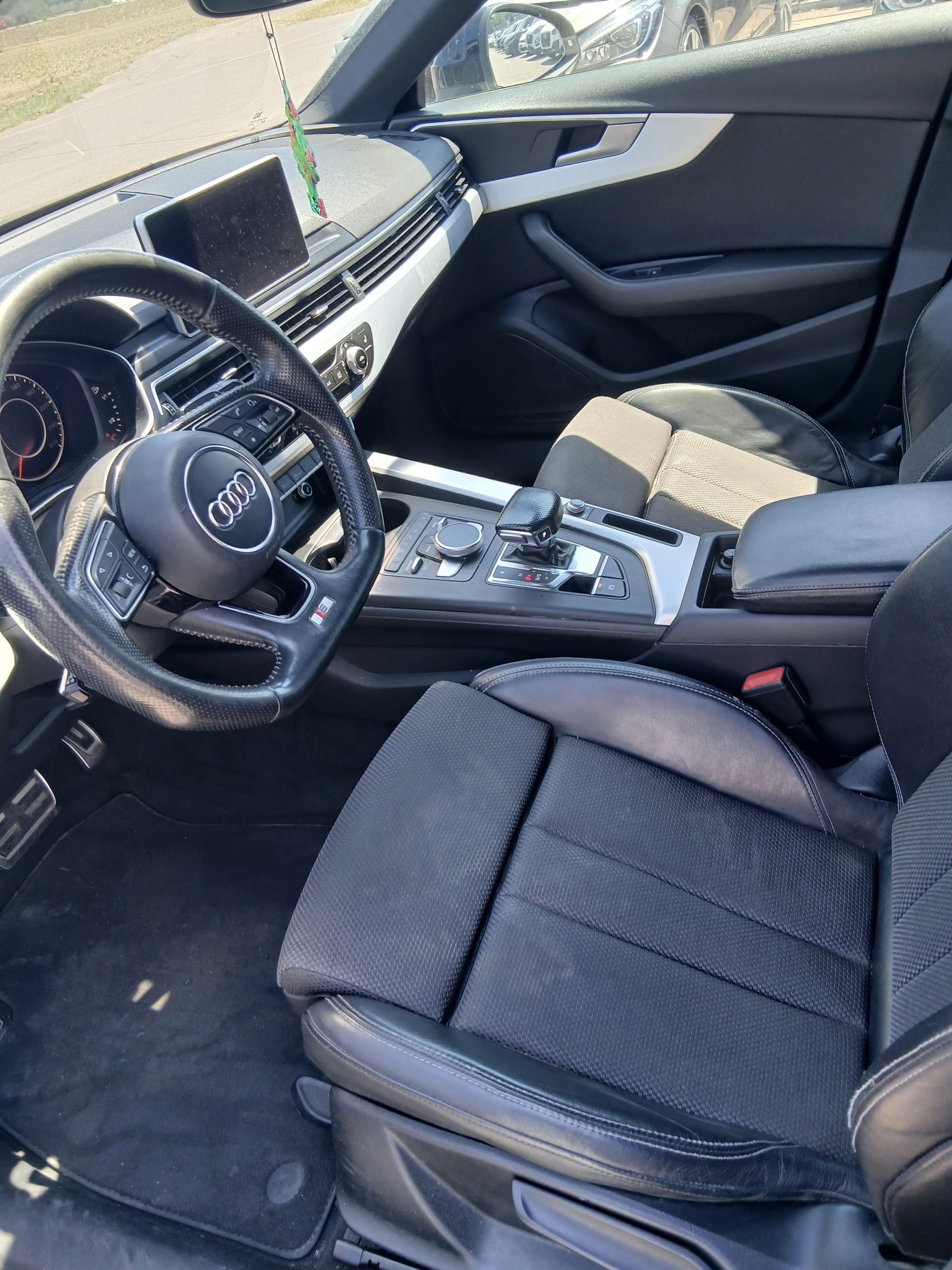 AUDI A4 Avant 3.0 TDI Sport S-tronic-image-7