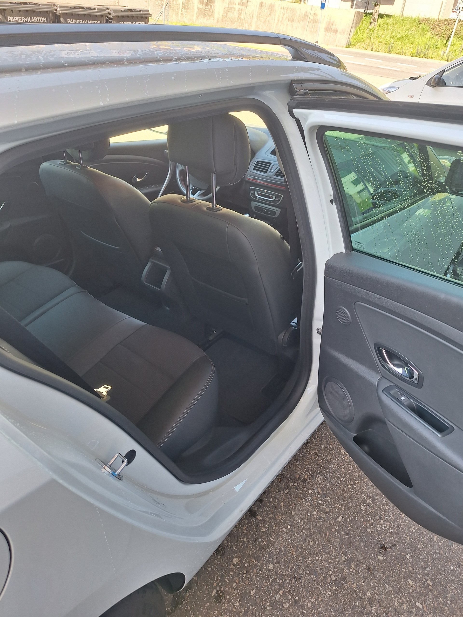 RENAULT Mégane Grandtour 2.0 16V Turbo GT-image-4