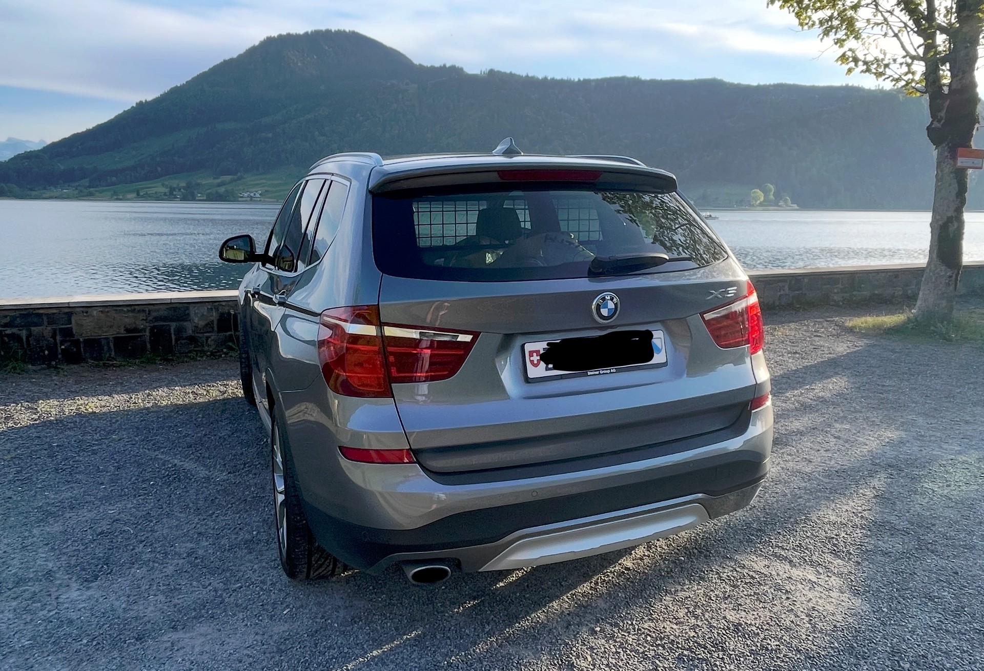 BMW 20d xDrive-image-1