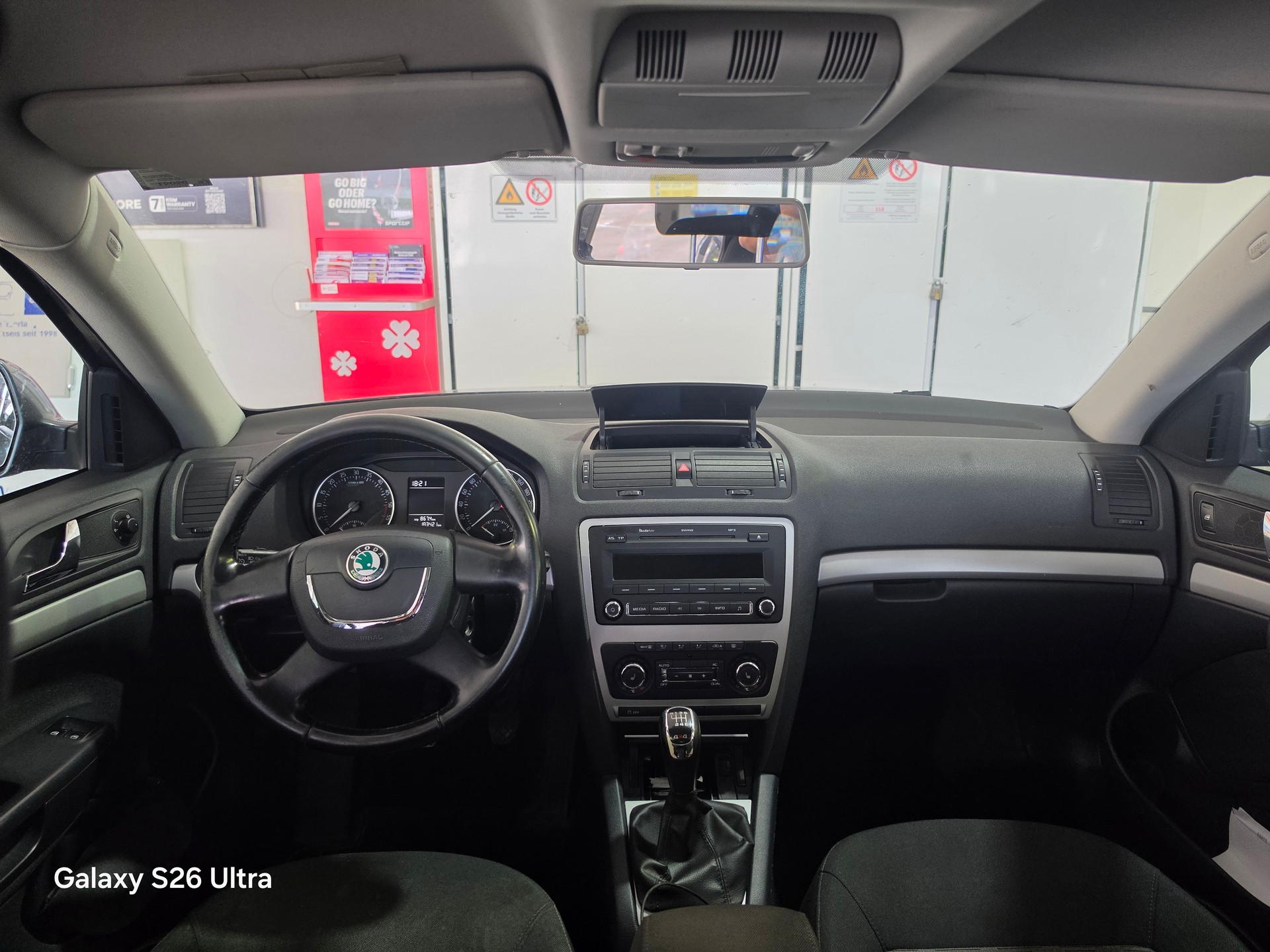 SKODA Octavia Combi 2.0 TDI Arosa 4x4-image-10