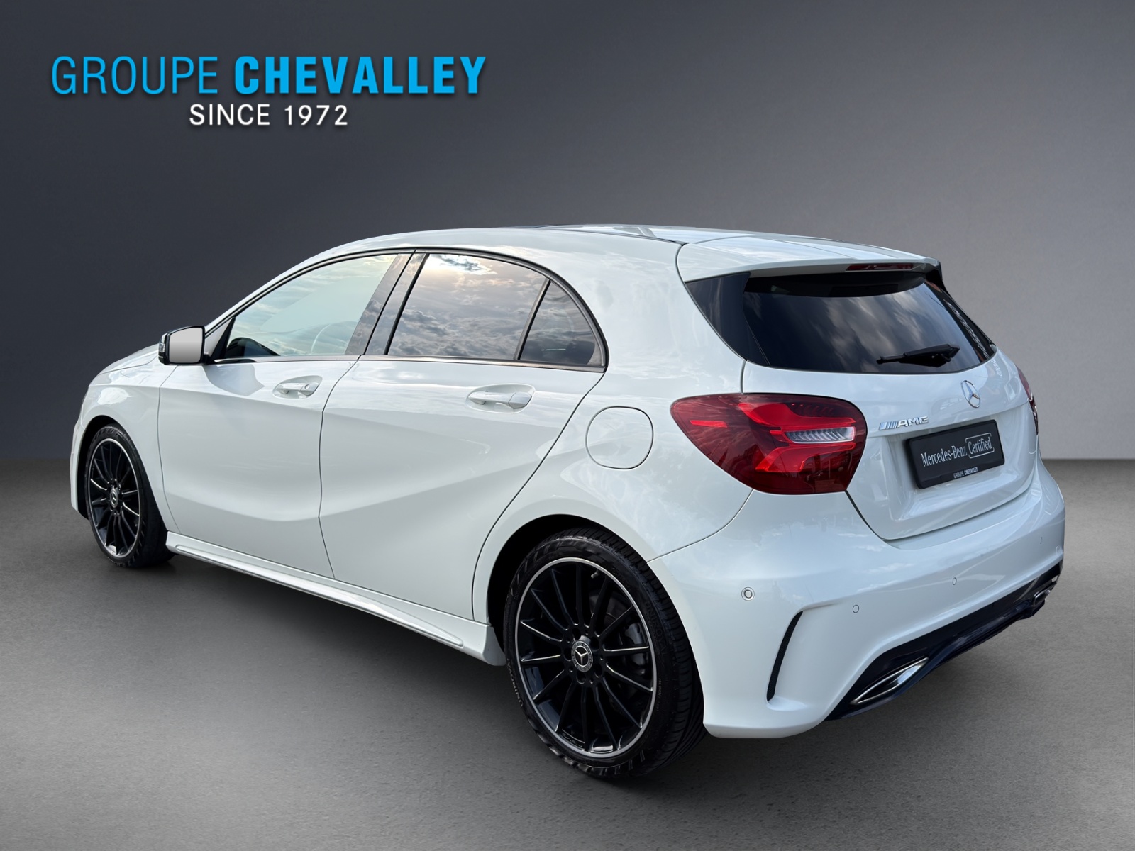 MERCEDES-BENZ A 180 AMG Line 7G-DCT-image-3