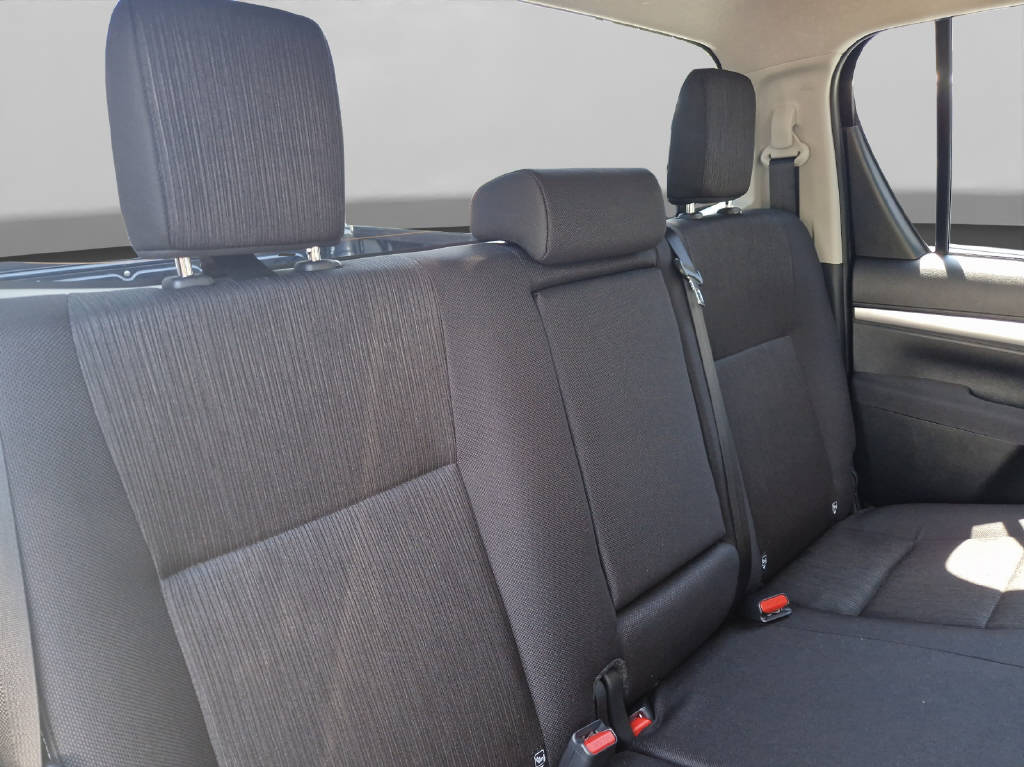 TOYOTA Hilux Double Cab.-Pick-up 2.8 48038/004-image-9