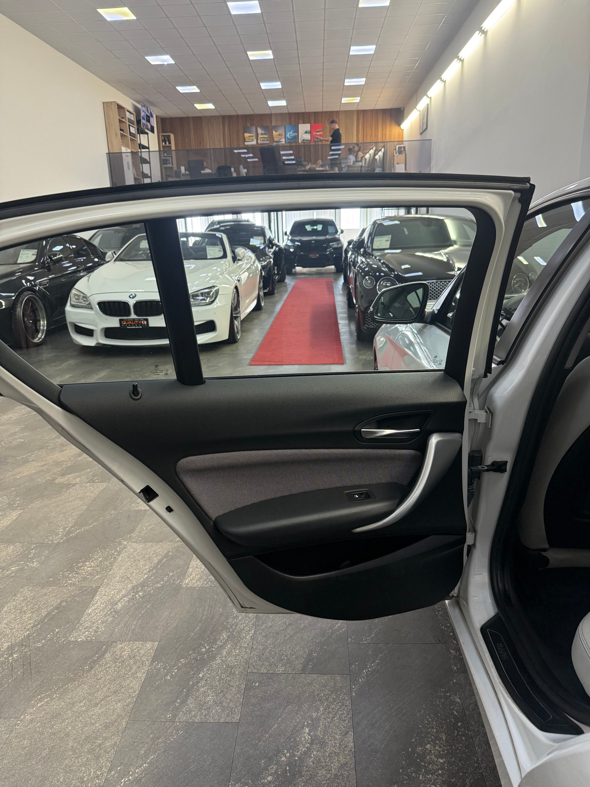 BMW 116i Urban Line-image-16