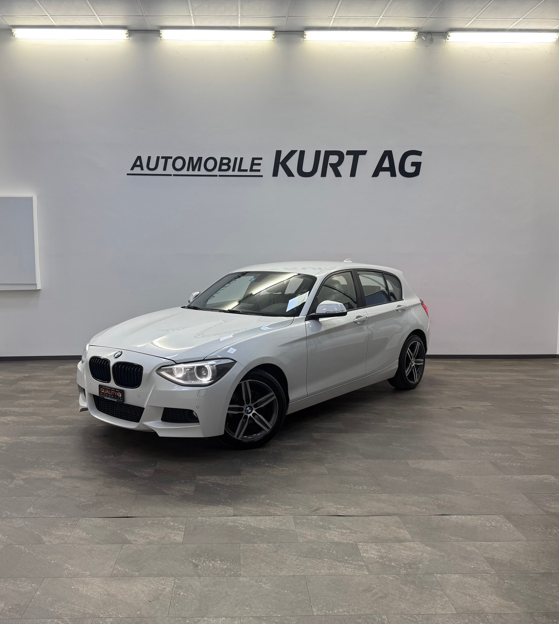 BMW 116i Urban Line-image-0