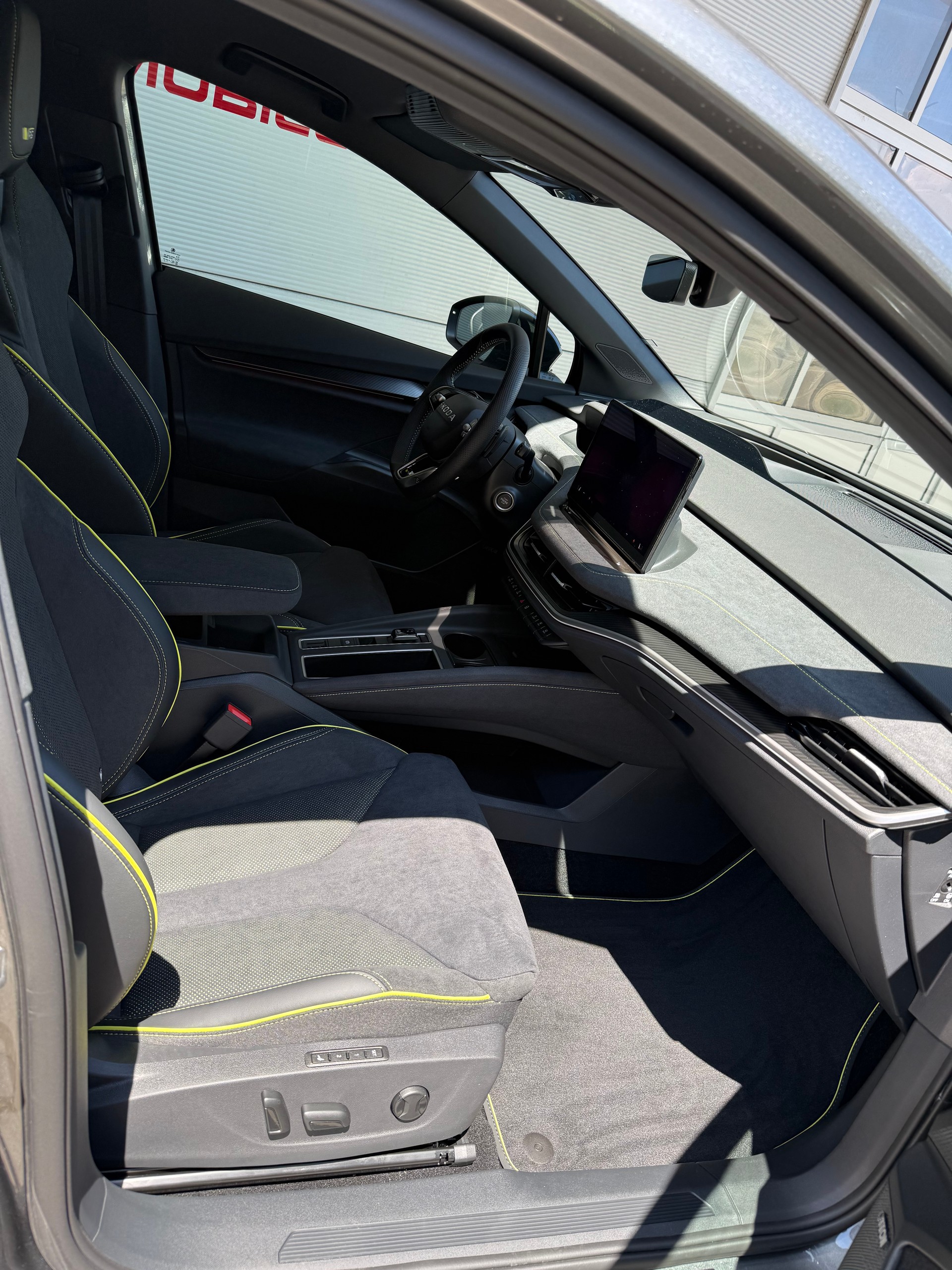 SKODA Elroq RS 4x4 MAXX-image-6