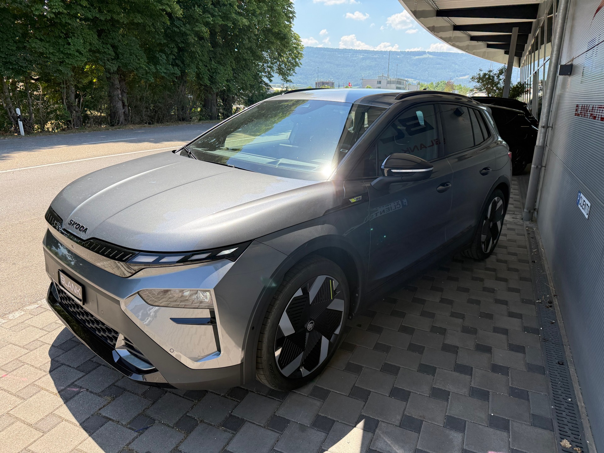 SKODA Elroq RS 4x4 MAXX-image-2
