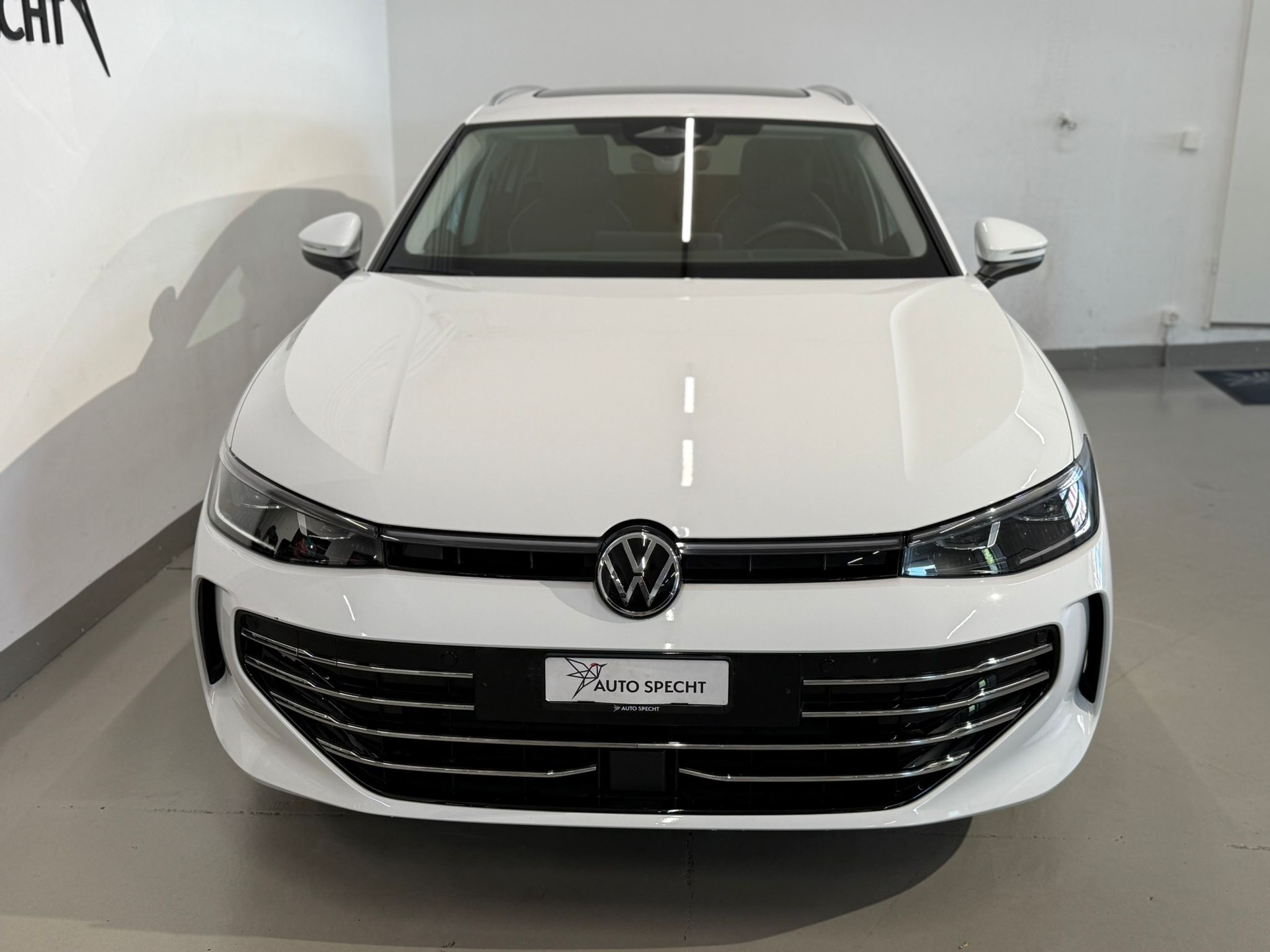 VW Passat Variant 2.0 TDI evo Elegance DSG-image-2